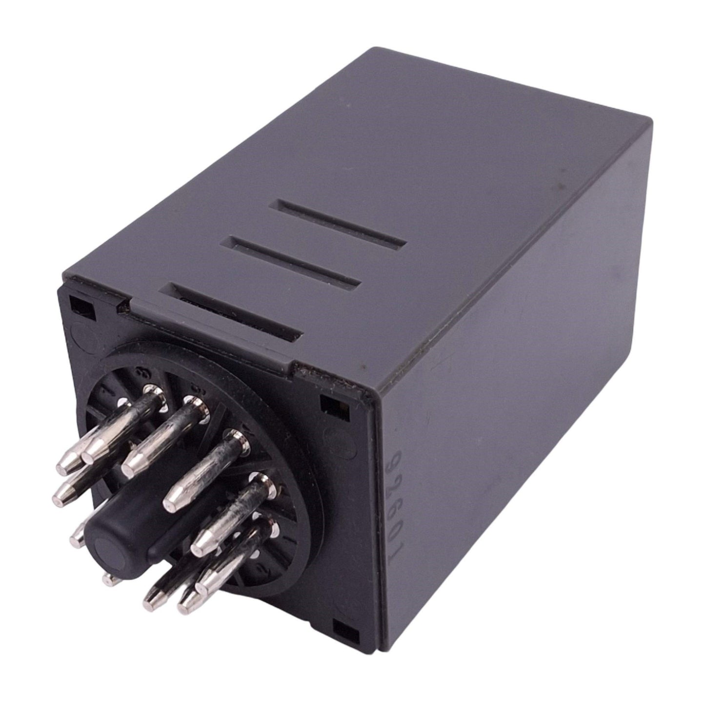 Used IDEC GT3W-A11EAF20N Timer Relay, DPDT, 120/240VAC 30VDC 5A, 11-Pin Octal