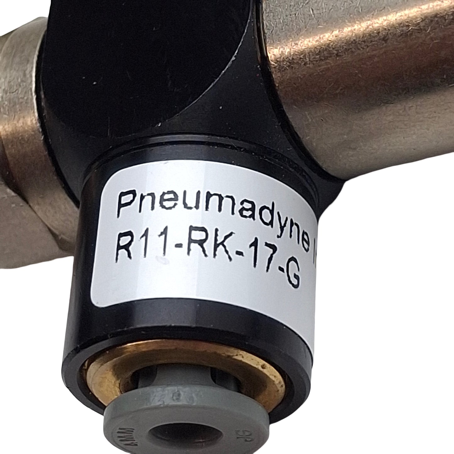 Used Pneumadyne R11-RK-17-G Pressure Regulator, 30-125psi 0.27Cv 22scfm, 1/8" Push-In