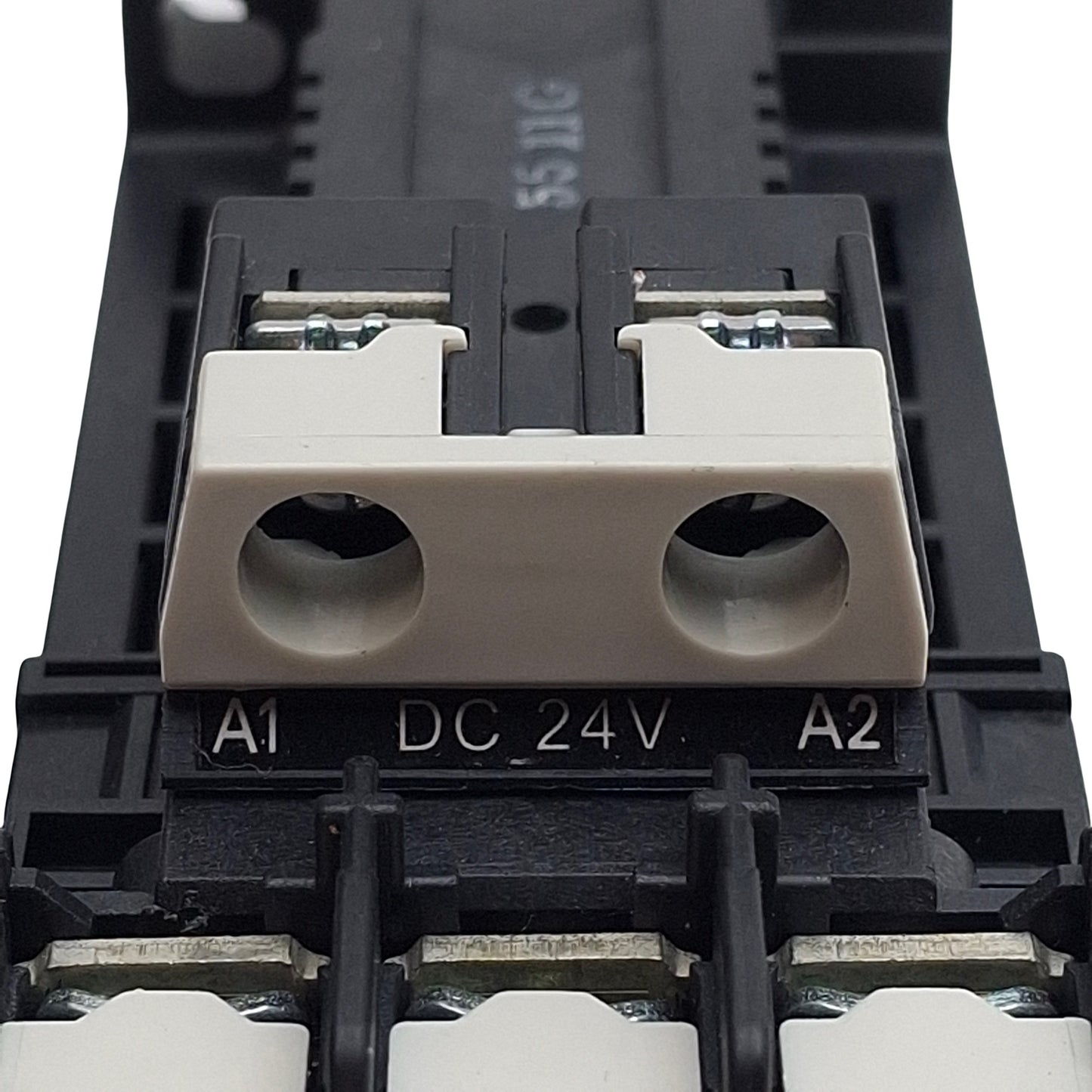 Used Fuji Electric SC-E02/G-24VDC Contactor, 3-Pole 3NO, 9A 600VAC, 24VDC Coil