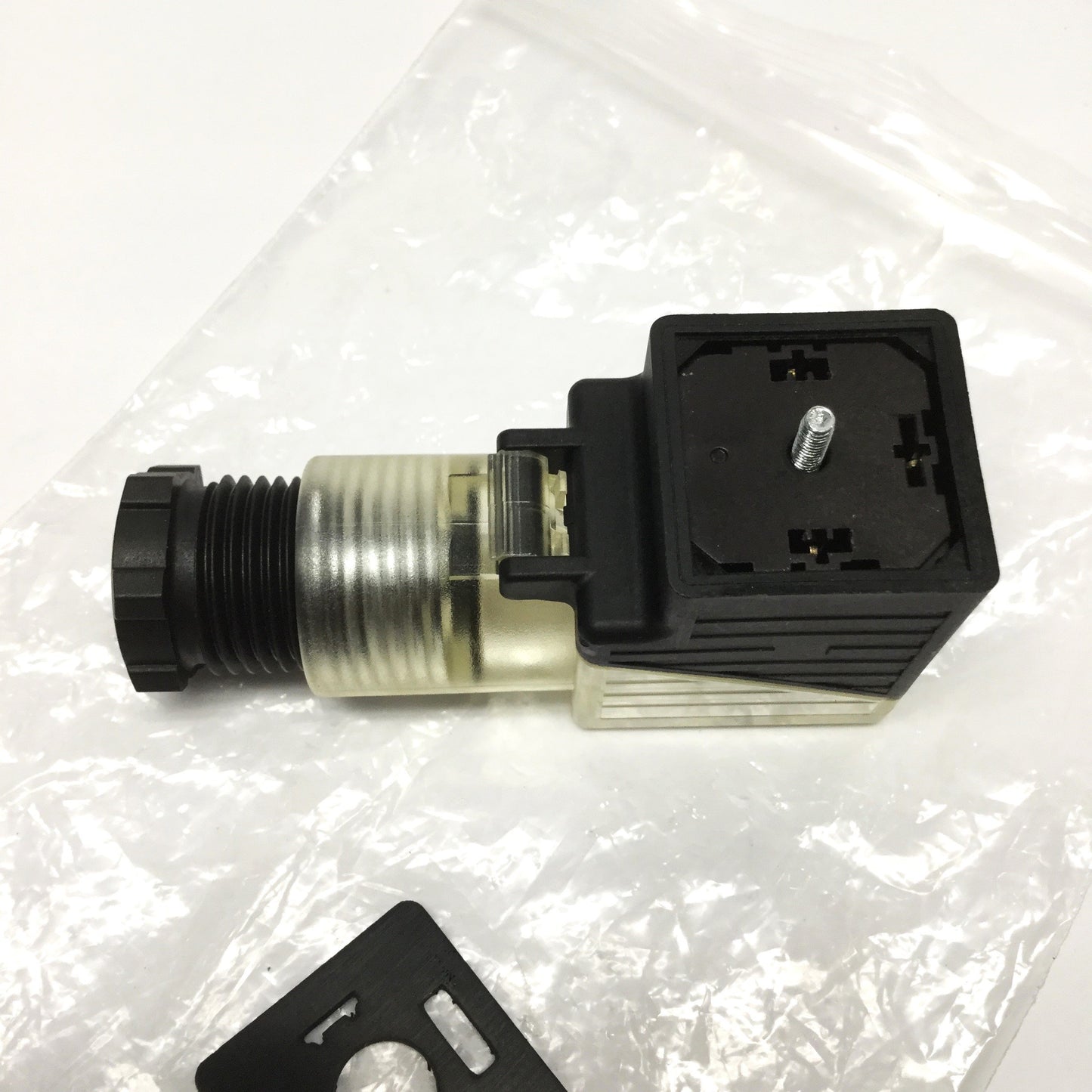 New – Open box Bosch Rexroth R90057453 Plug-In Connector, 3-Pole (2+PE) Z55L, 12-240V AC/DC 4A