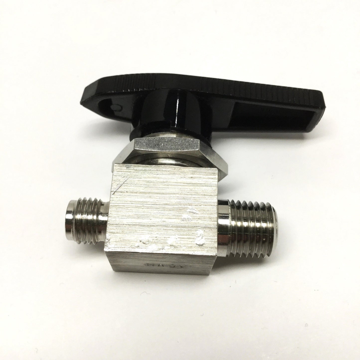 Used Swagelok SS-43M4-S4 316 Stainless Ball Valve 1/4" NPT x 1/4" Tube Fitting