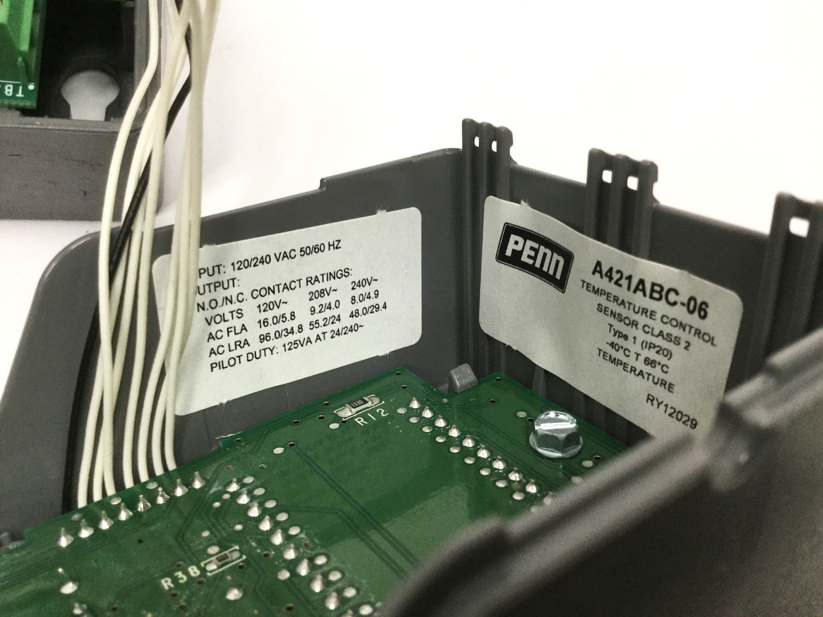 New – Open box Penn Johnson A421ABC-06 Electronic Temperature Control 120/240VAC 16/8A SPDT