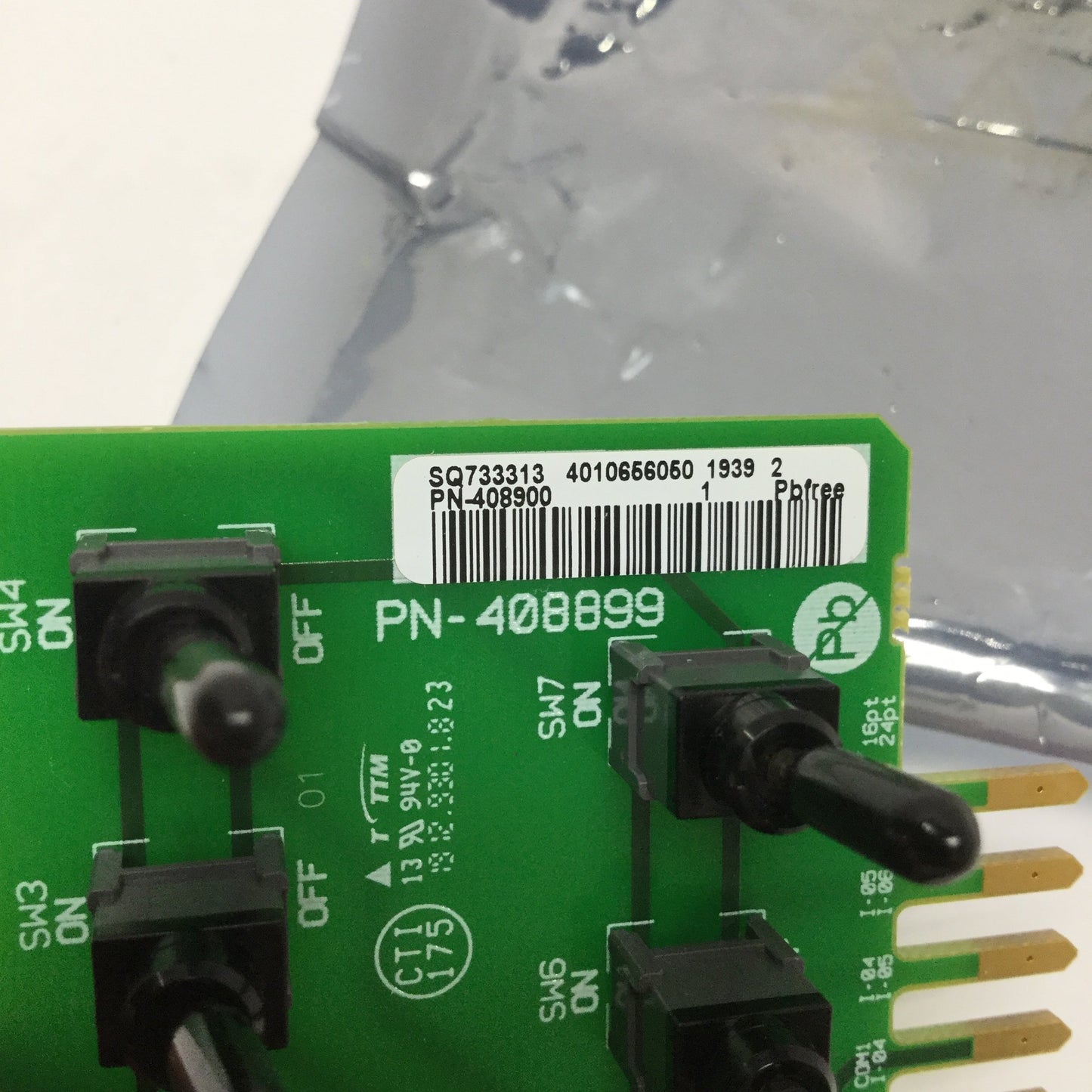 New – Open box Allen Bradley PN-408900 Micro 830 Simulator 7-Switch Input Training Card 24VDC