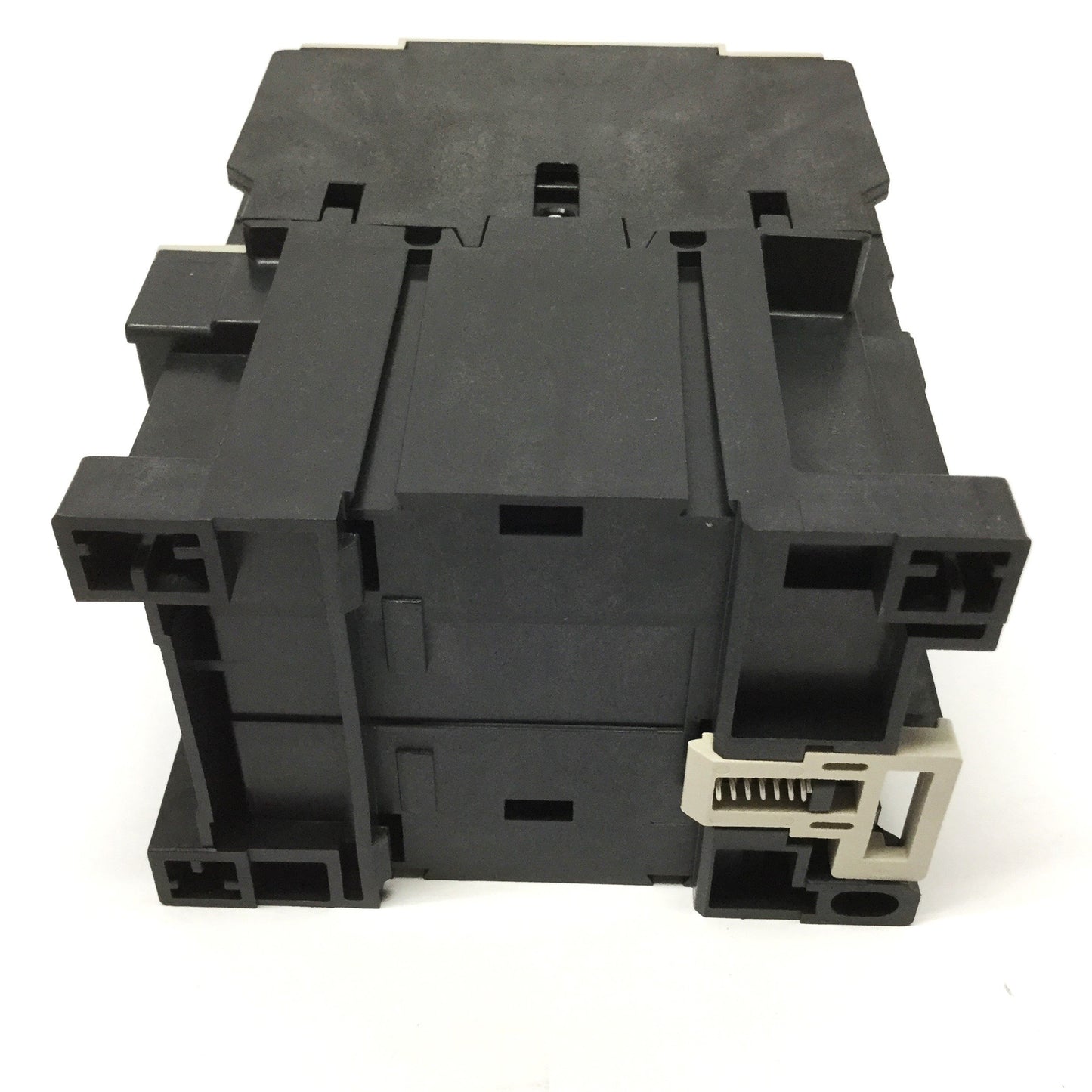 Used Idec YS1N-32F IEC Contactor, 3-Pole+1NO-1NC, 120VAC 50/60Hz Coil, 600VAC 45A