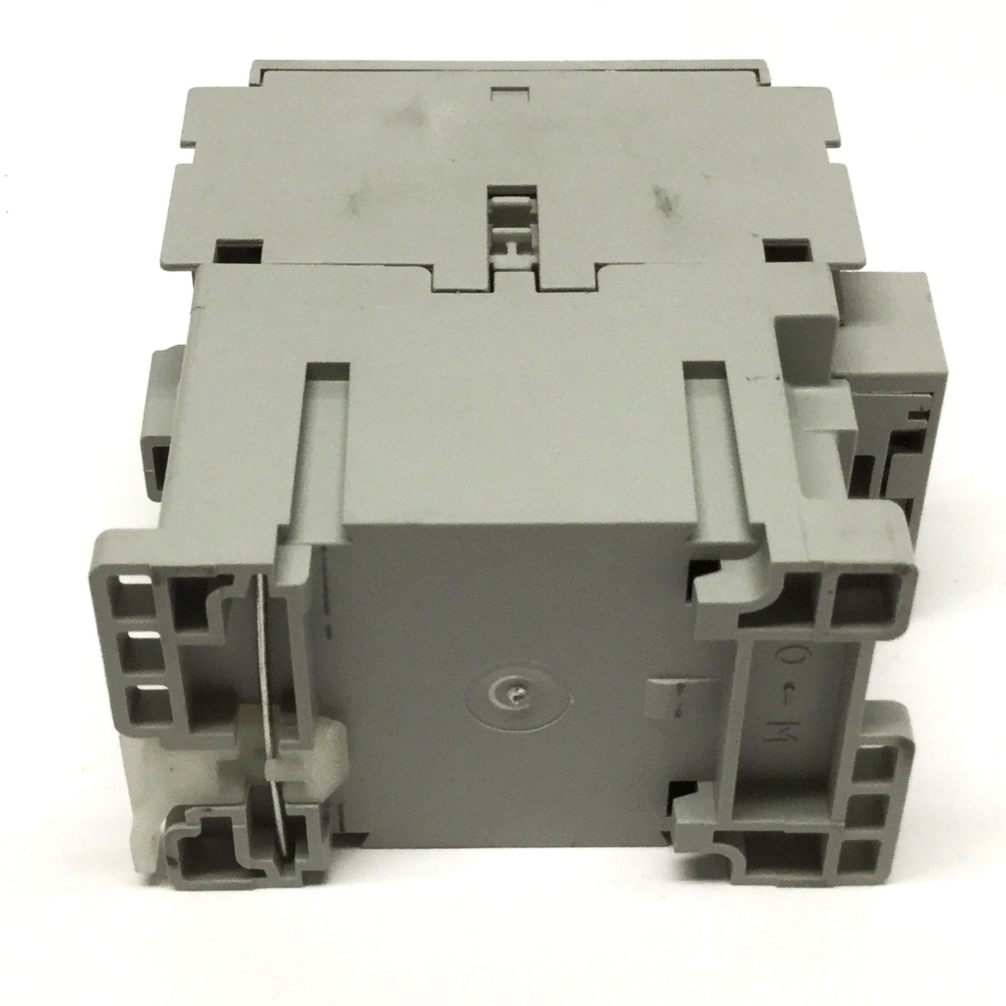 Used Allen Bradley 100-C23QJ01 Contactor Relay 24VDC Coil, 3-Pole + 1NC, 600VAC 30A