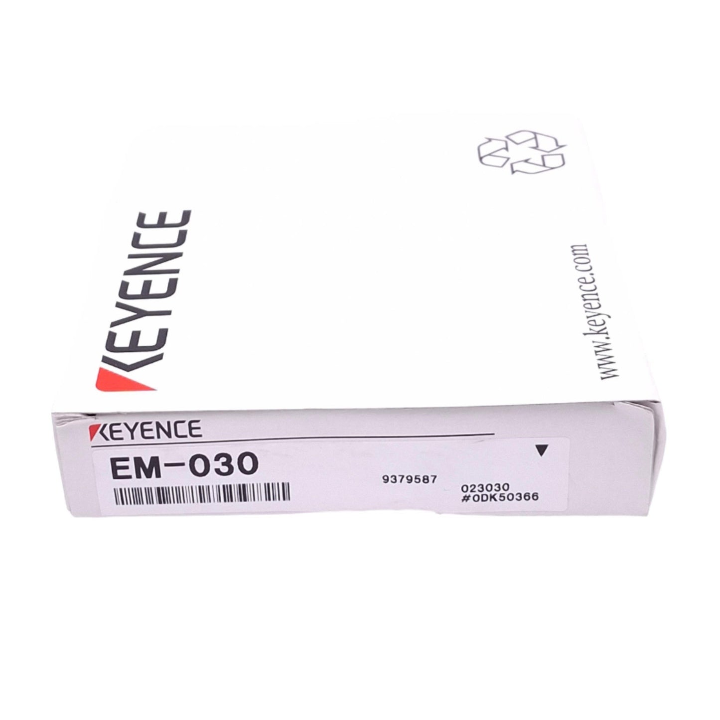 New Keyence EM-030 Proximity Sensor, ø3mm, 0.6mm Range, NPN 200mA Out, 10-30VDC