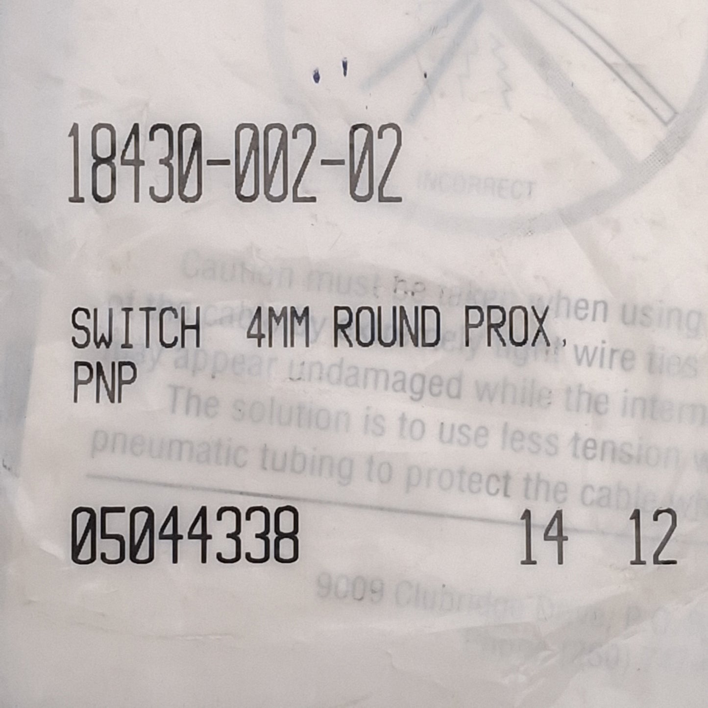 New Phd 18430-002-02 DC Inductive Proximity Switch, PNP, 10-30VDC, ø4mm Round, 2m