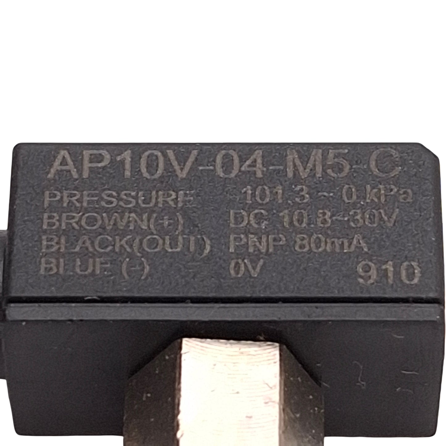 Used Adsens AP10V-04-M5-C Pressure Sensor, -101.3~0.0kPa, PNP, 10.8-30VDC, M8 3-Pin