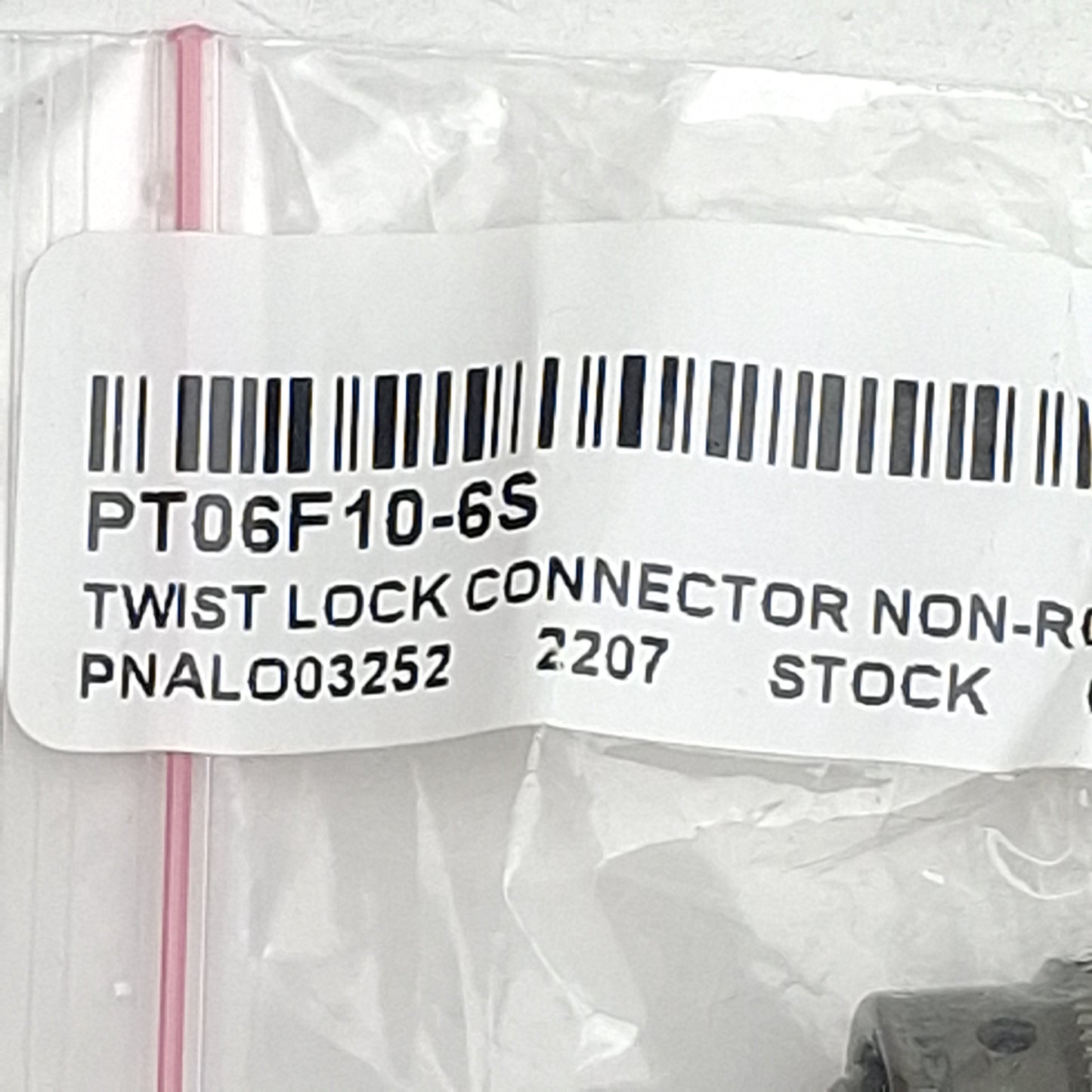 New Omega PT06F10-6S Twist Lock Connector, 6-Pin PT Female, #20AWG, 30psi, 7.5A 55mV
