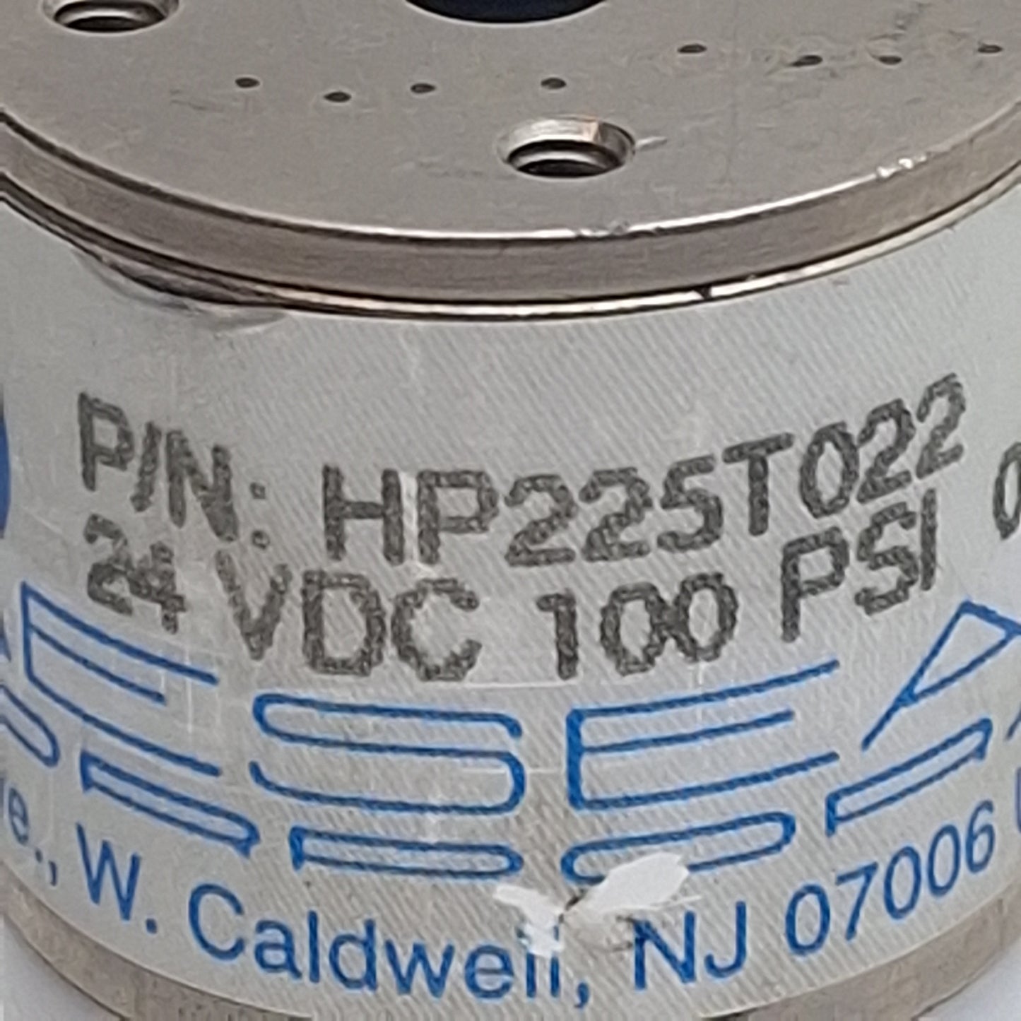 Used NResearch HP225T022 Solenoid Isolation Valve, 2-Way, 1/4-28in, 100psig, 24VDC
