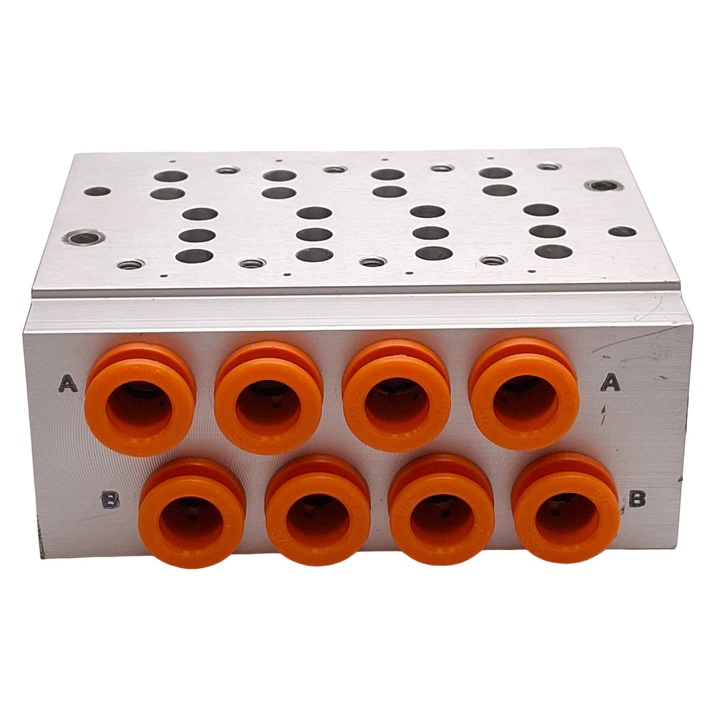 Used SMC SS5Y7-42-04-N11N Aluminum Pneumatic Manifold, 4-Station, ø3/8in One-Touch