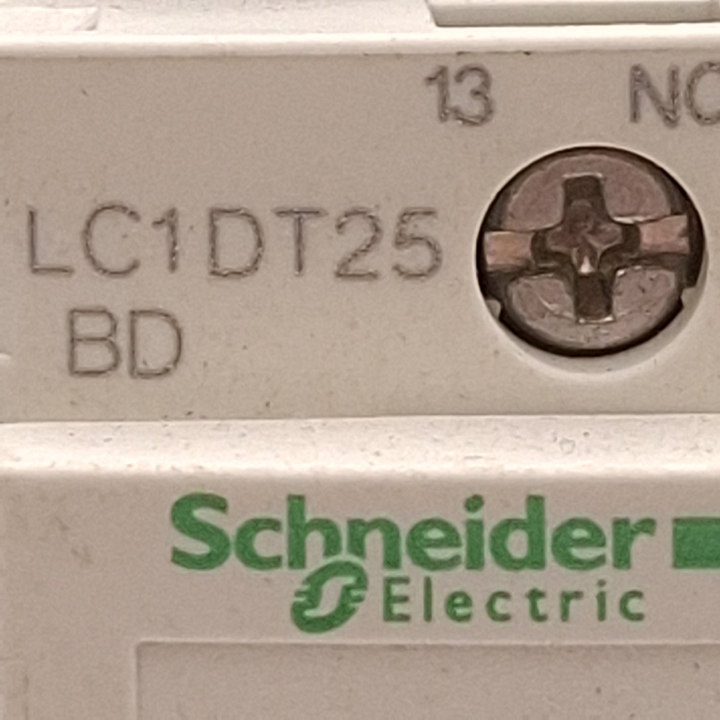 Used Schneider Electric LC1DT25BD Contactor, 4NO, 25A, 10HP @ 3Ø 600VAC, 24VDC Coil