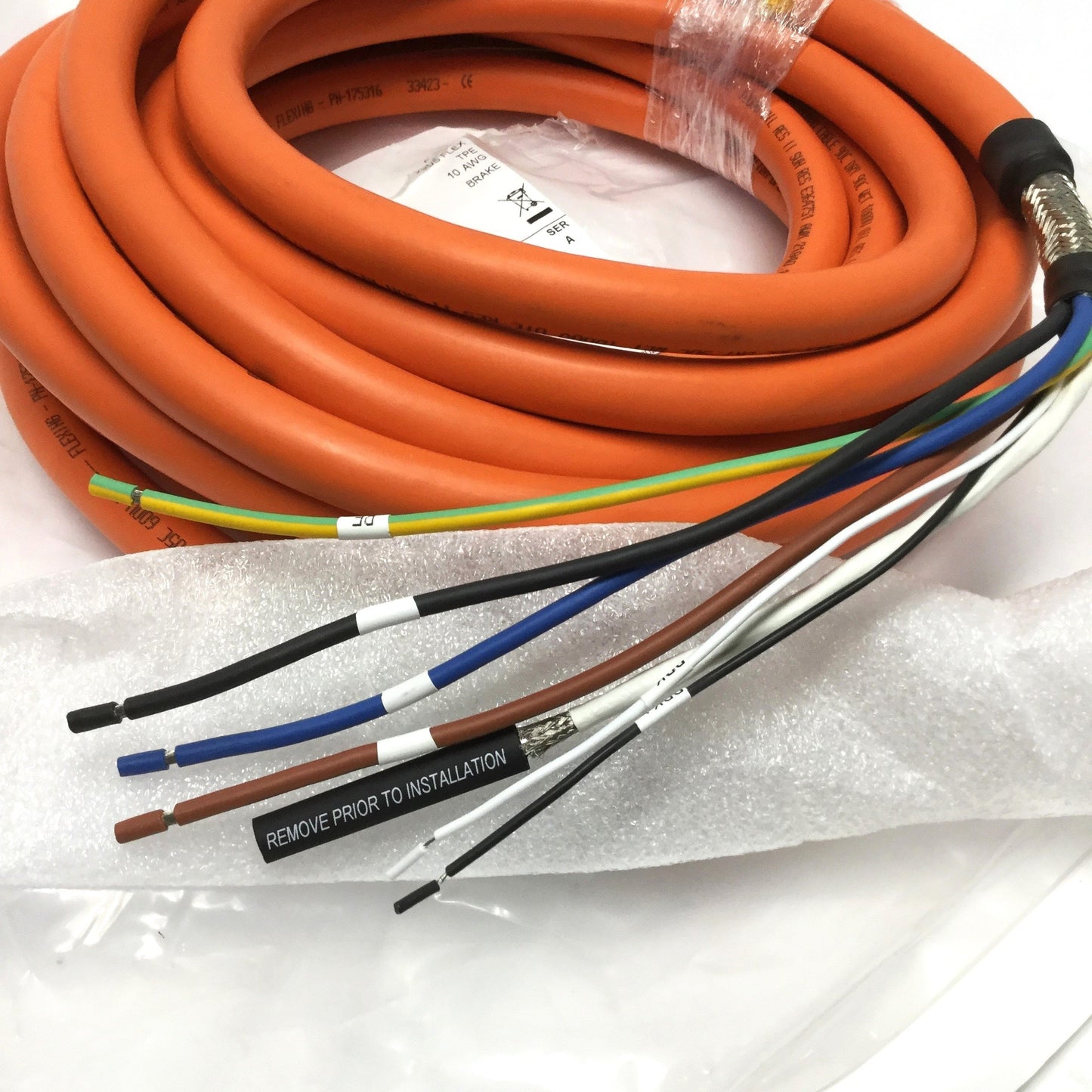 New Allen Bradley 2090-CSBM1DF-10AF09 Kinetix Motor Cable Power/Feedback/Brake, 9m