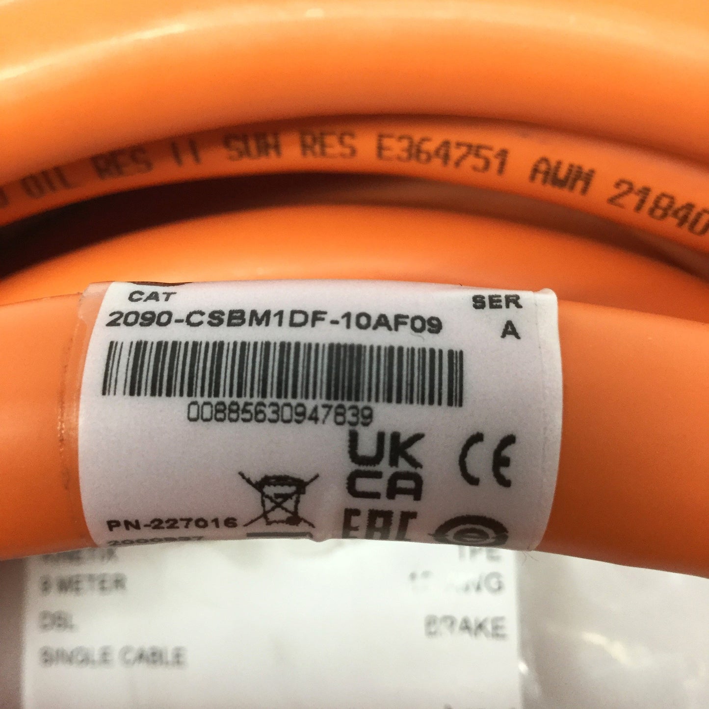 New Allen Bradley 2090-CSBM1DF-10AF09 Kinetix Motor Cable Power/Feedback/Brake, 9m