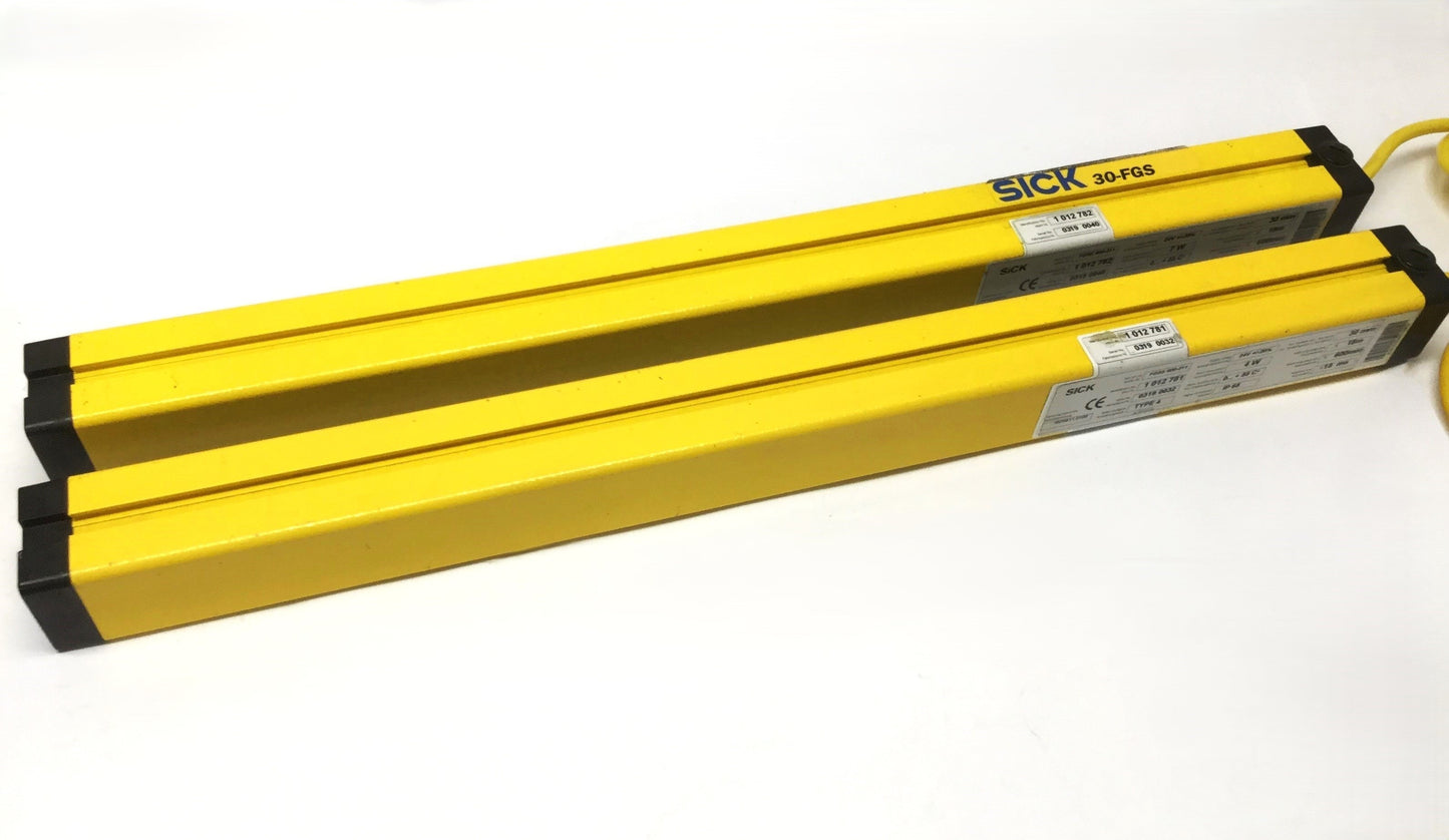 Used SICK FGS 600-211 Safety Light Curtain Sender & Receiver 600mm x 30mm, 24VDC