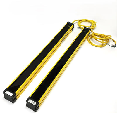 Used SICK FGS 600-211 Safety Light Curtain Sender & Receiver 600mm x 30mm, 24VDC