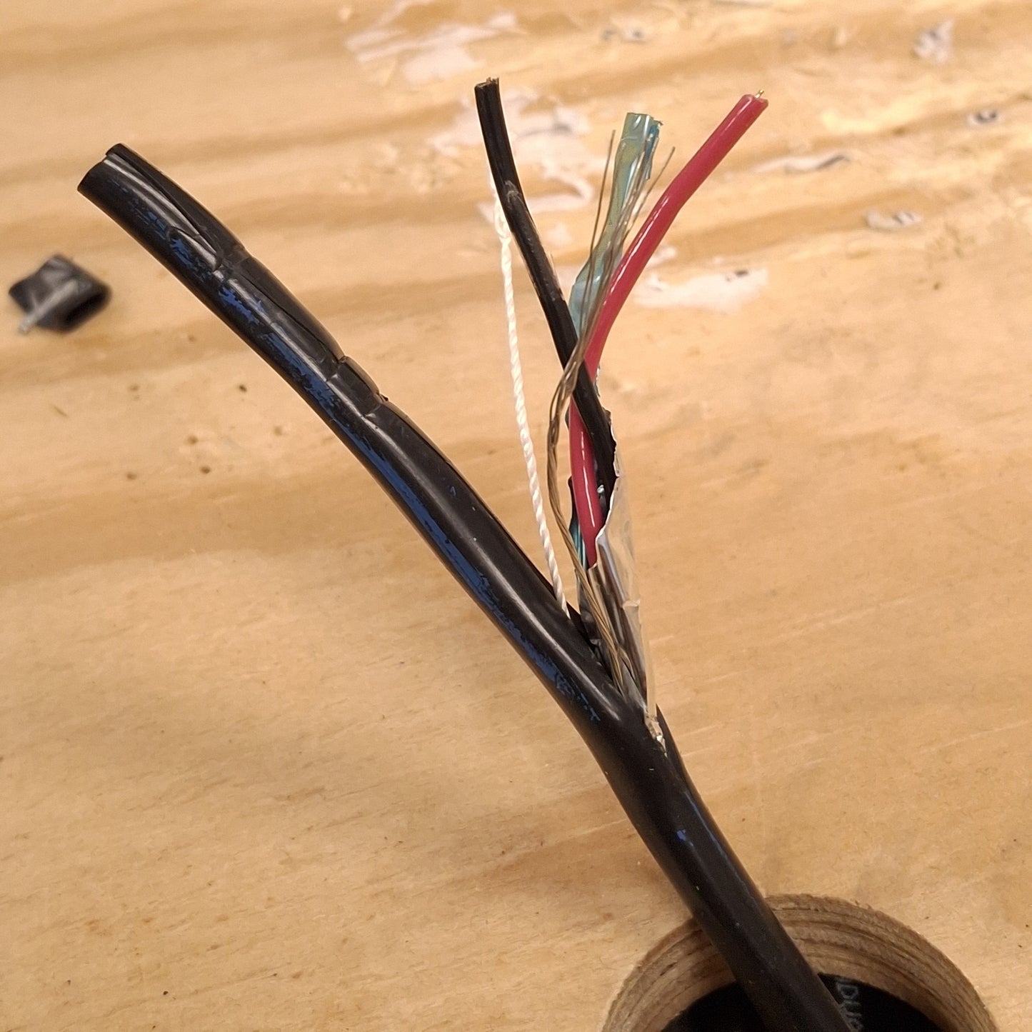 New Omni Cable A21802 Shielded Tray Cable, 18AWG, 2C, PVC/Nylon, 600V, 2800ft