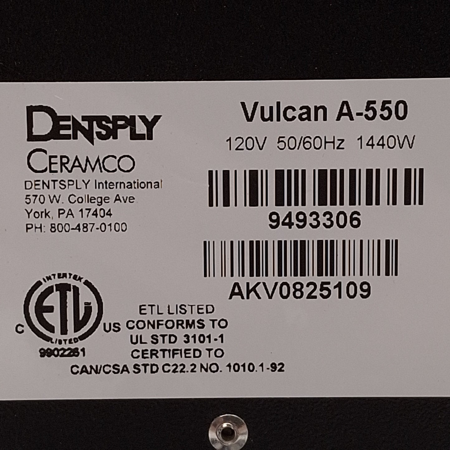 Used Dentsply A-550 9493306 Vulcan Box Furnace, 550in³, 77-2012°F, 1440W, 120VAC