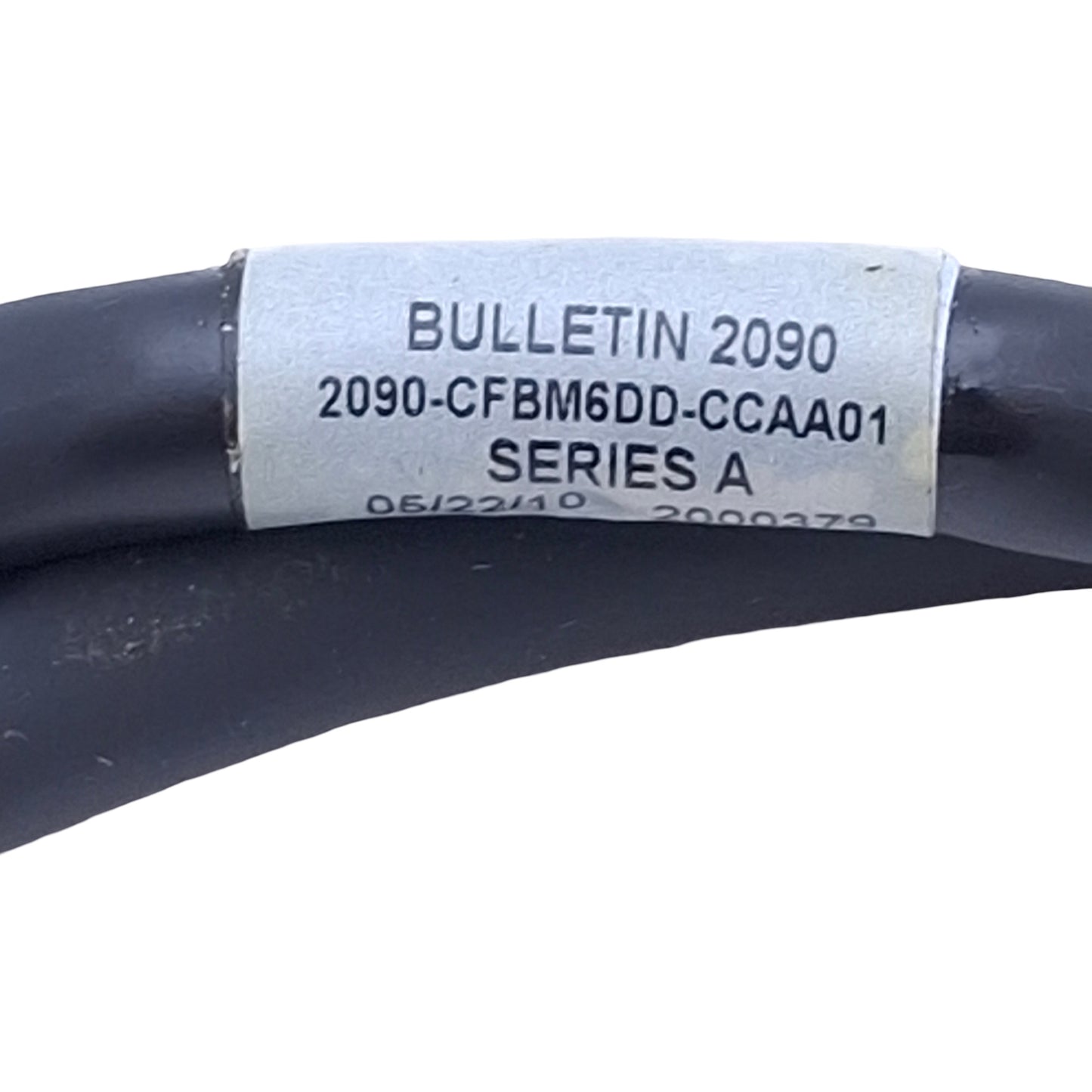 Used Allen Bradley 2090-CFBM6DD-CCAA01 Servo Motor Cable 15-pin D-Sub to M6 Connector