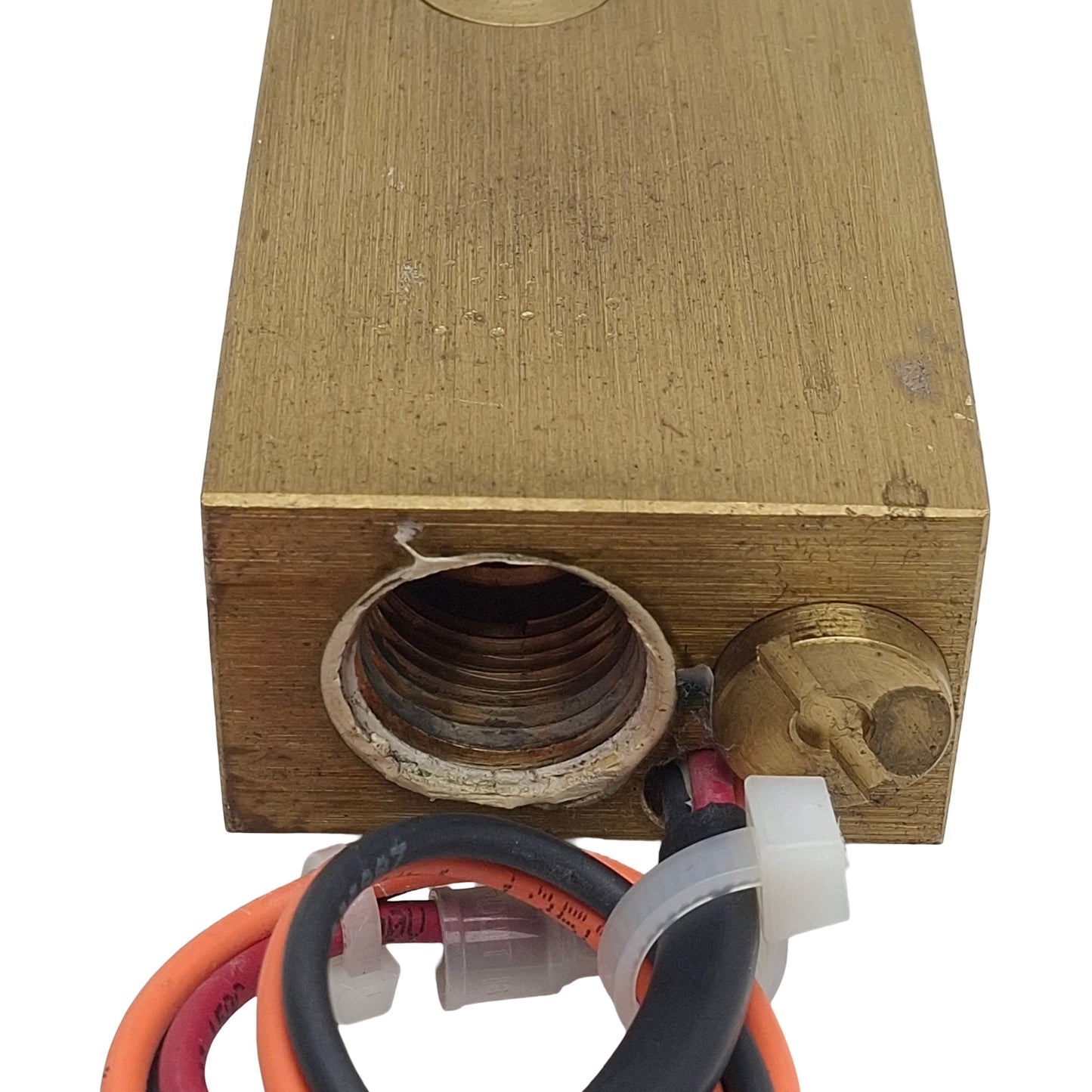 Used Gems 25359 FS-10798 Flow Switch, SPDT, 1/2in NPT, 0.5-20GPM Range, 1000psi, 50µm