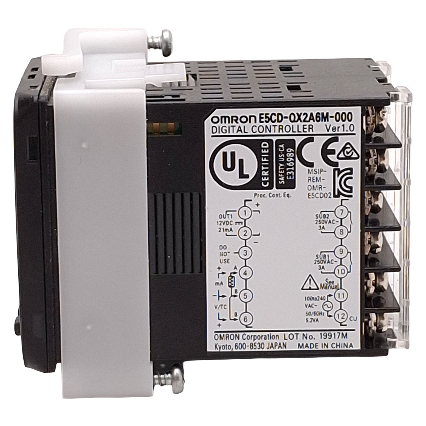 Used Omron E5CD-QX2A6M-000 Digital Temperature Controller, 100-240VAC, 1/16DIN