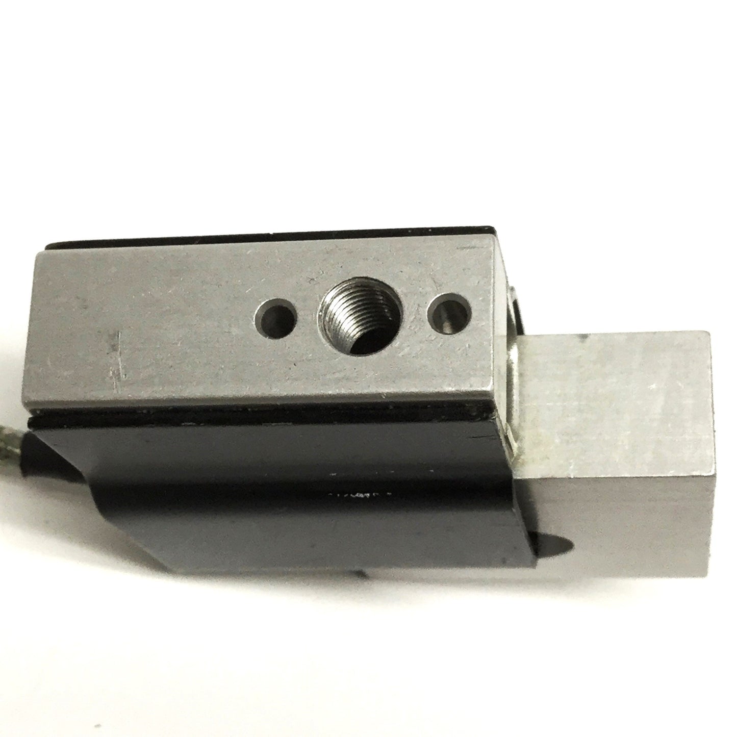 Used MTS 27.00102 Force Transducer Load Cell, 3.00mV/V Sens, 500N / 100lbf Rating