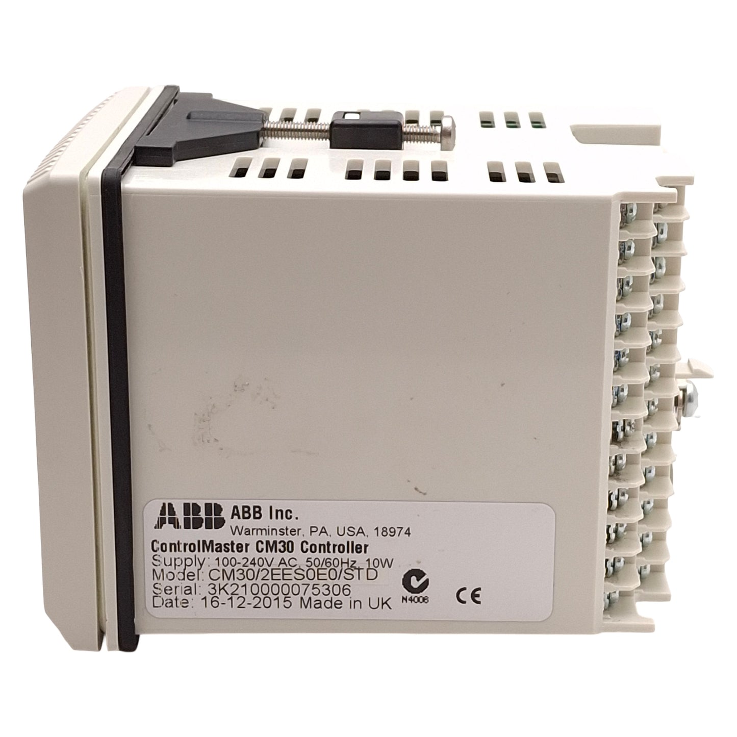Used ABB CM30/2EES0E0/STD ControlMaster Process Controller, 100-240VAC, 1/4 DIN