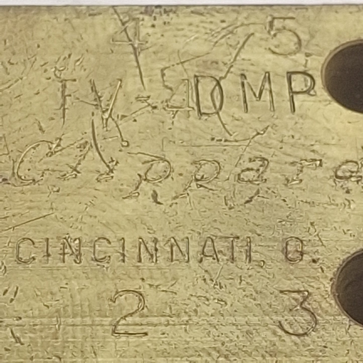 Used Clippard TV-4DMP Brass Toggle Valve, 4-Way 3-Port, 1/8in NPT, 150psi, 125l/min