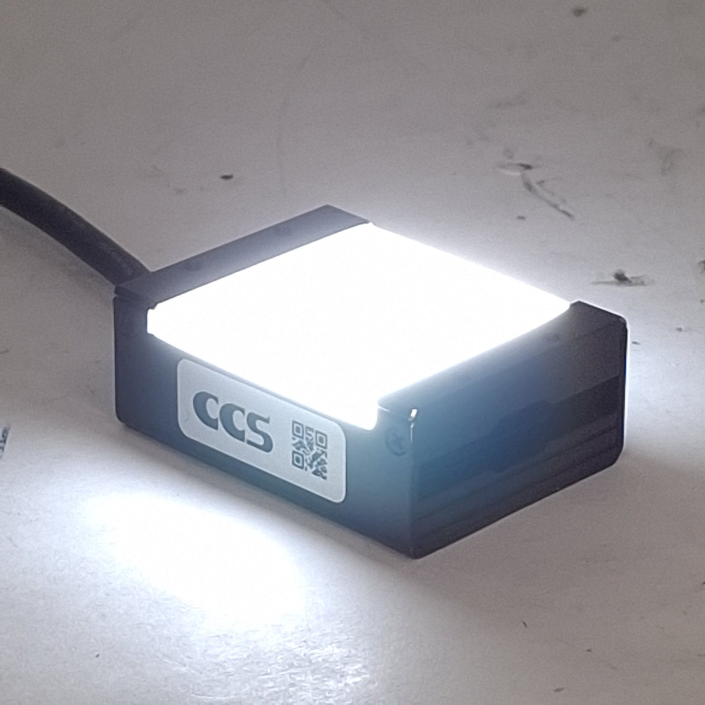 Used CCS TH2-27X27SW Machine Vision Light, White 5800K, 27mm x 27mm, 24VDC, SMR-03V-B