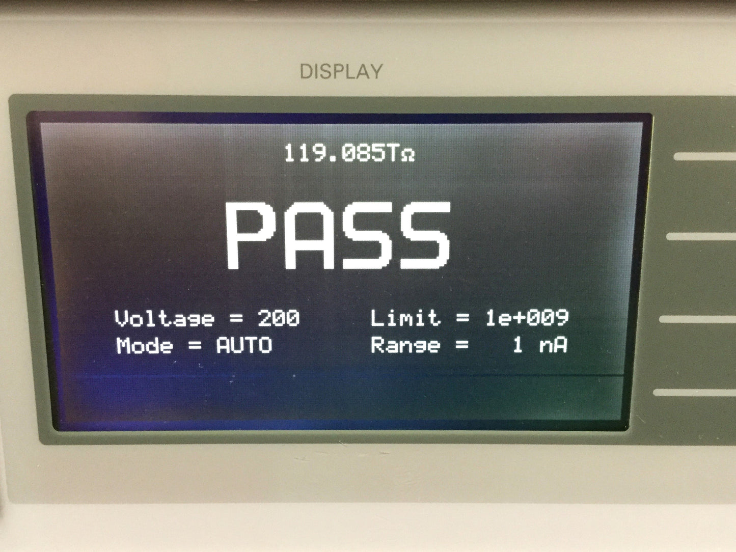 Used QuadTech 1865-00 Megohmmeter/IR Tester, 1kΩ-100TΩ, 1-1000VDC, RS-232/IEEE-488