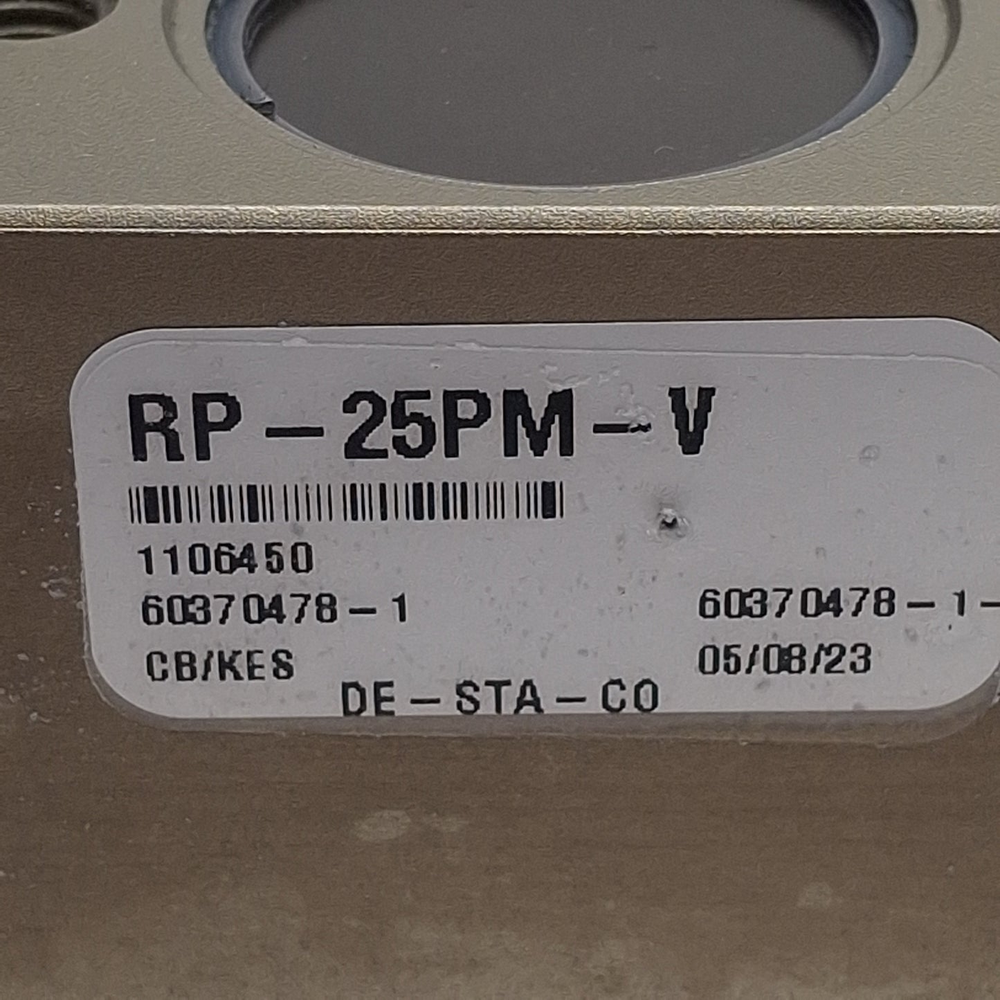 Used Destaco RP-25PM-V 2-Jaw Parallel Gripper ø1in Bore, 1.13in Stroke, 80lbf, 100psi