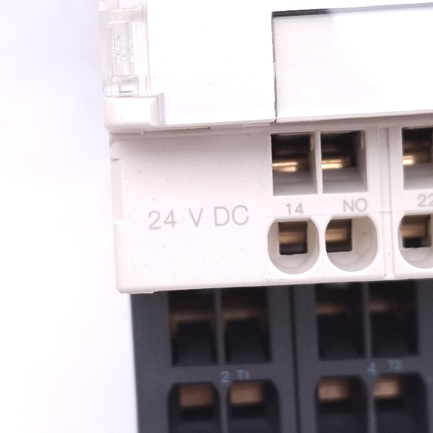 New Schneider Electric LC1D183BD Motor Contactor, 3-Pole 3-Phase 600VAC, 24VDC Coil
