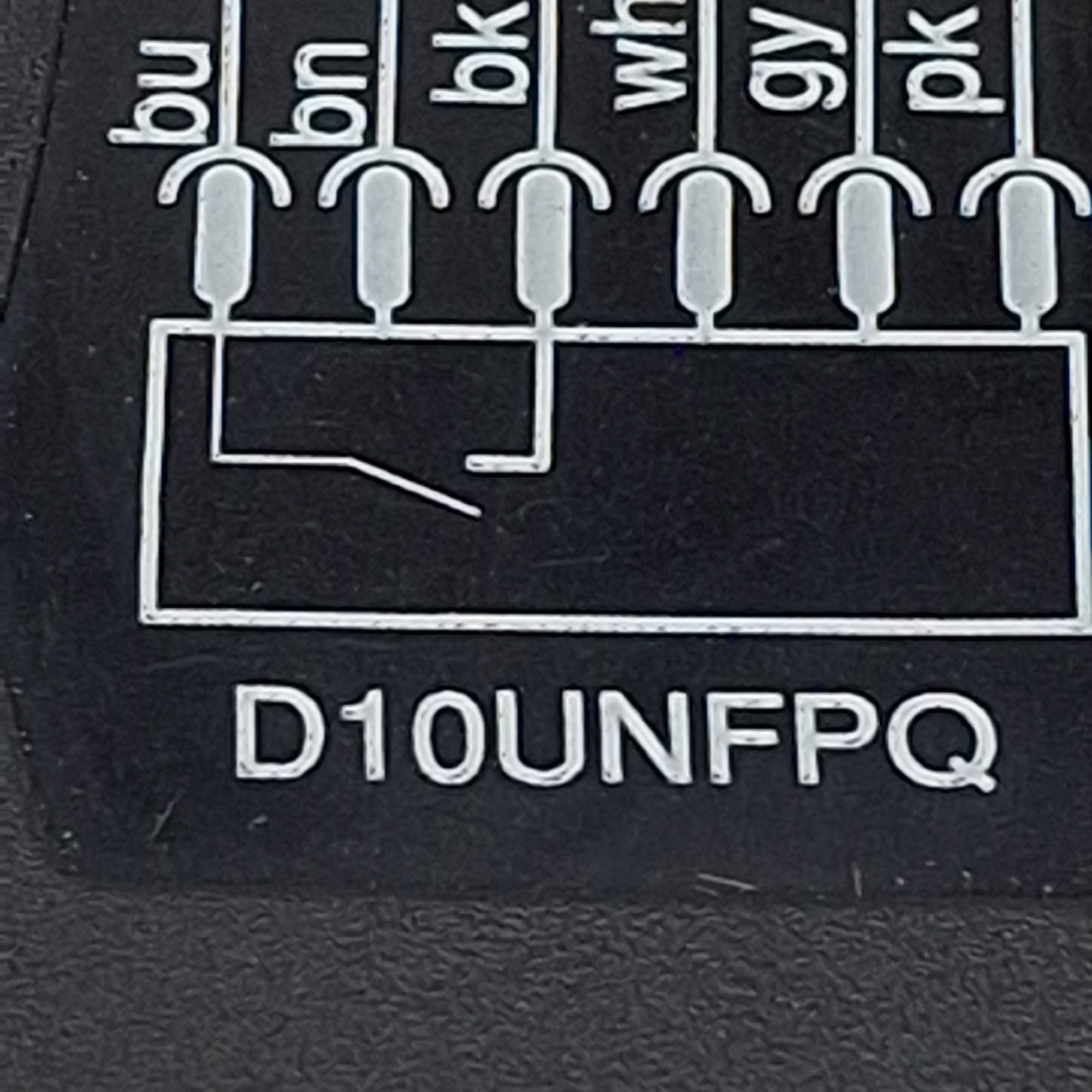 New – Open box Banner D10UNFPQ Fiber Optic Sensor, NPN 0-10VDC Out, 15-24VDC In, 6-Pin M8 Male