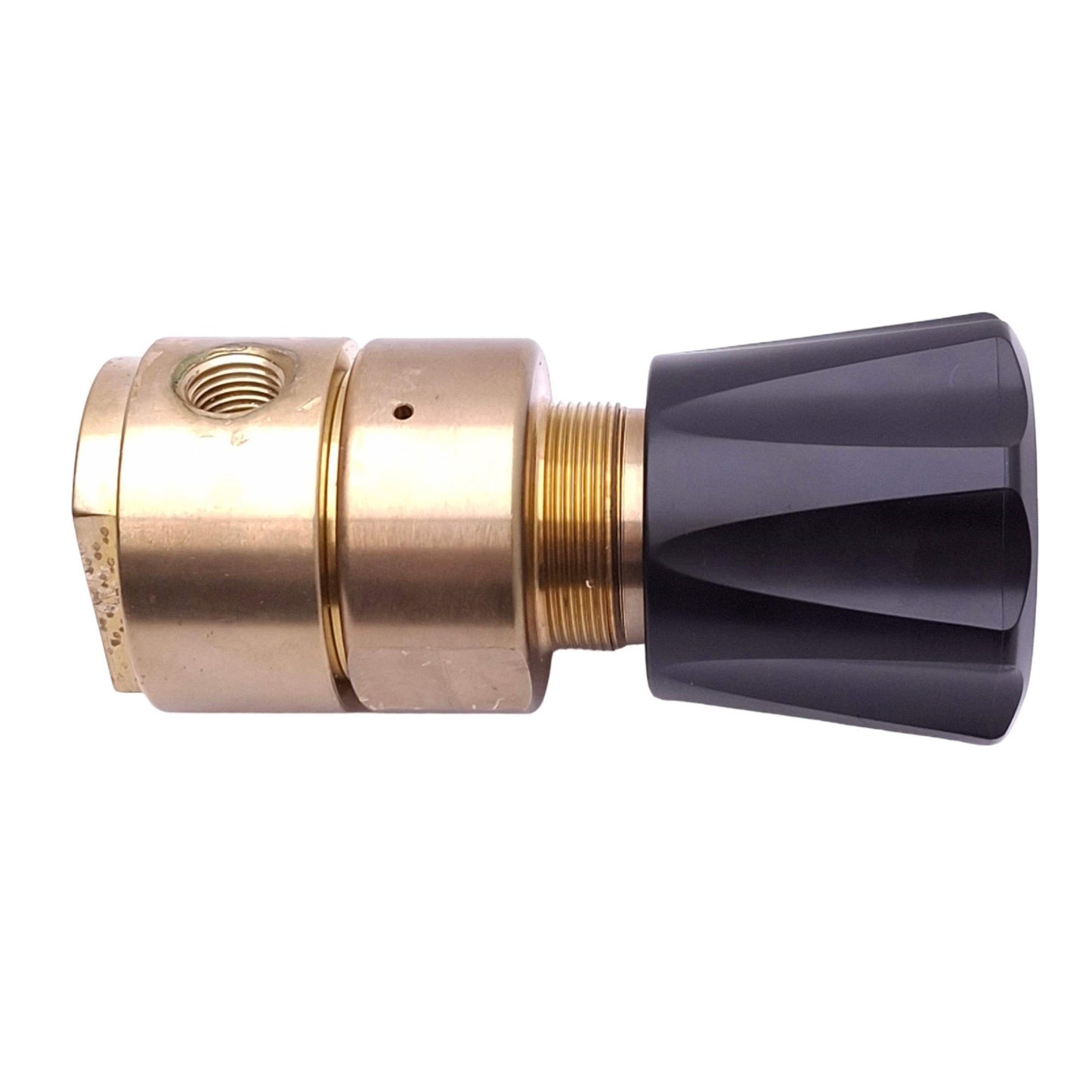 Used Tescom 44-2211-242 Pressure Regulator, 0-50psi Set, 400psi Max, 1/4in NPT