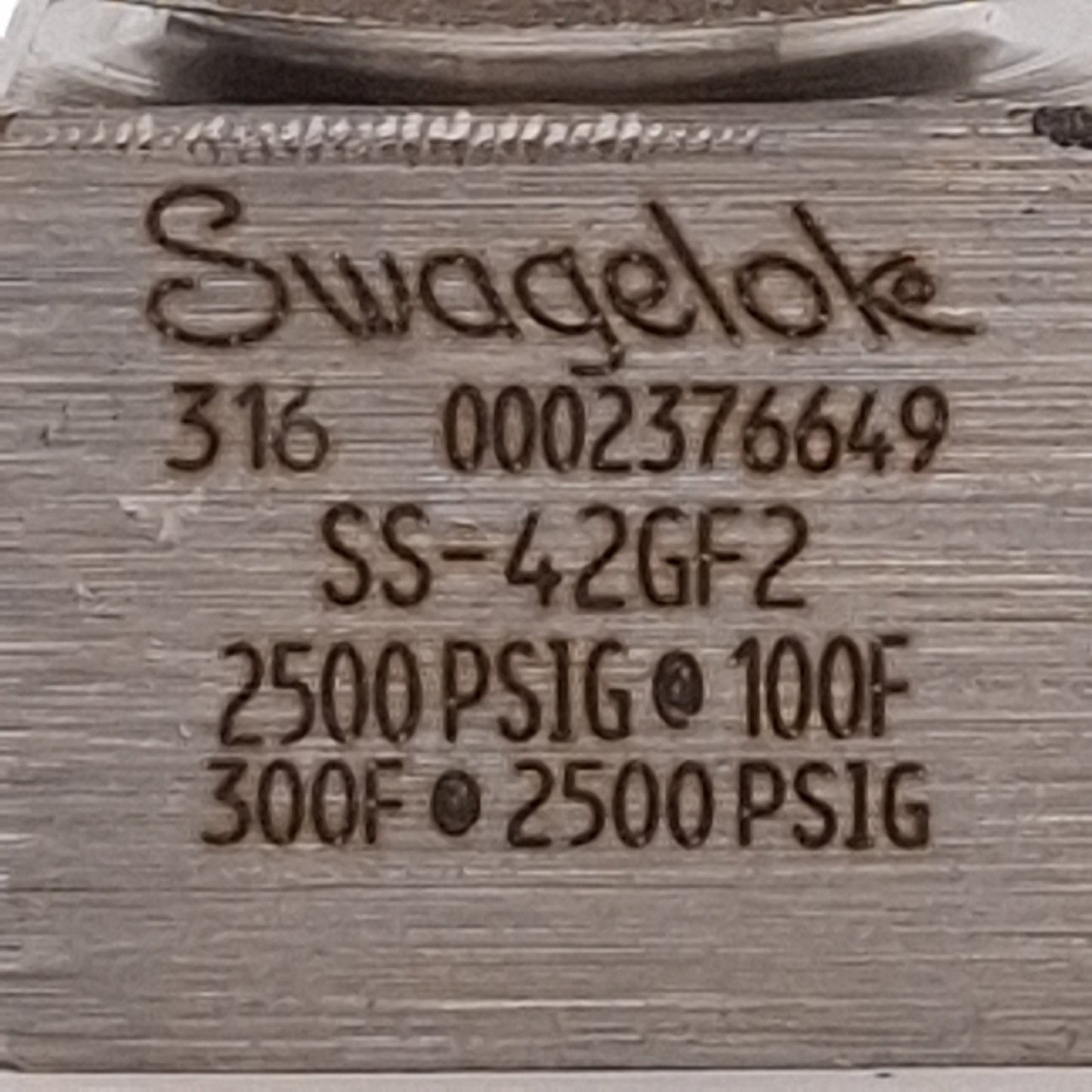 Used Swagelok SS-42GF2 Stainless Steel 1-Piece 40G Series Ball Valve, 1/8in NPT