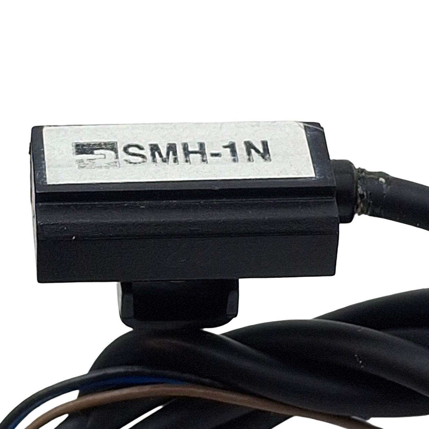 Used Parker SMH-1N Hall Effect Sensor, NPN N.O, 6-30VDC, 150mA, Red LED, 3-Wire