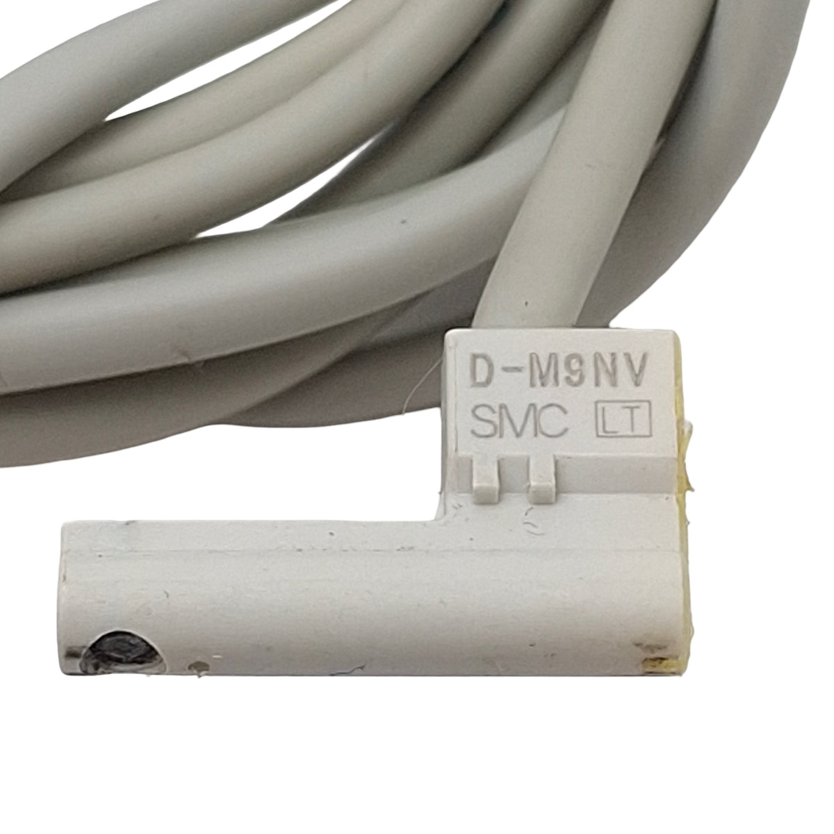 Used SMC D-M9NV Solid-State Auto Switch, NPN, 4.5-28VDC, 10mA, 3-Wire Lead, 1.6m