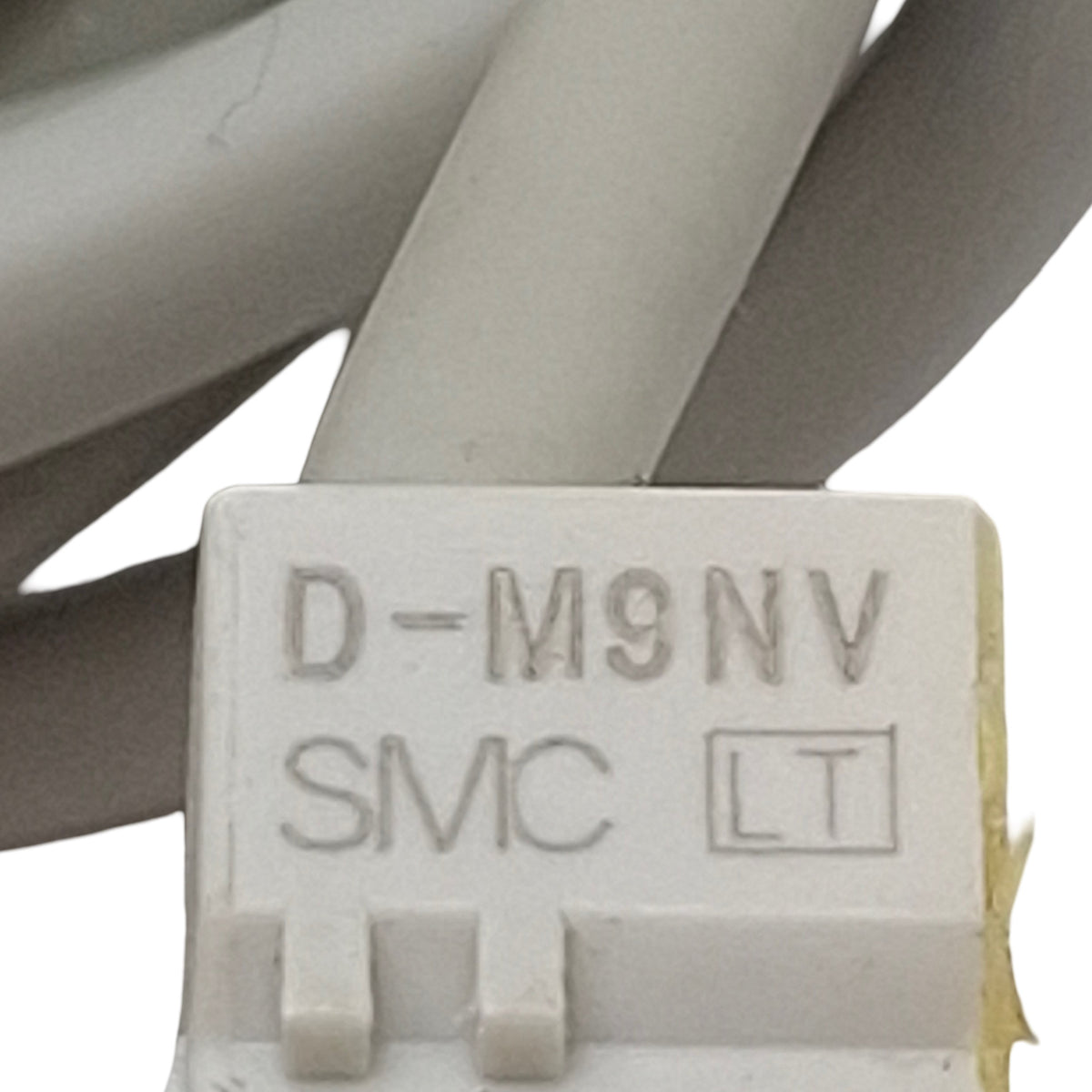 Used SMC D-M9NV Solid-State Auto Switch, NPN, 4.5-28VDC, 10mA, 3-Wire Lead, 1.6m