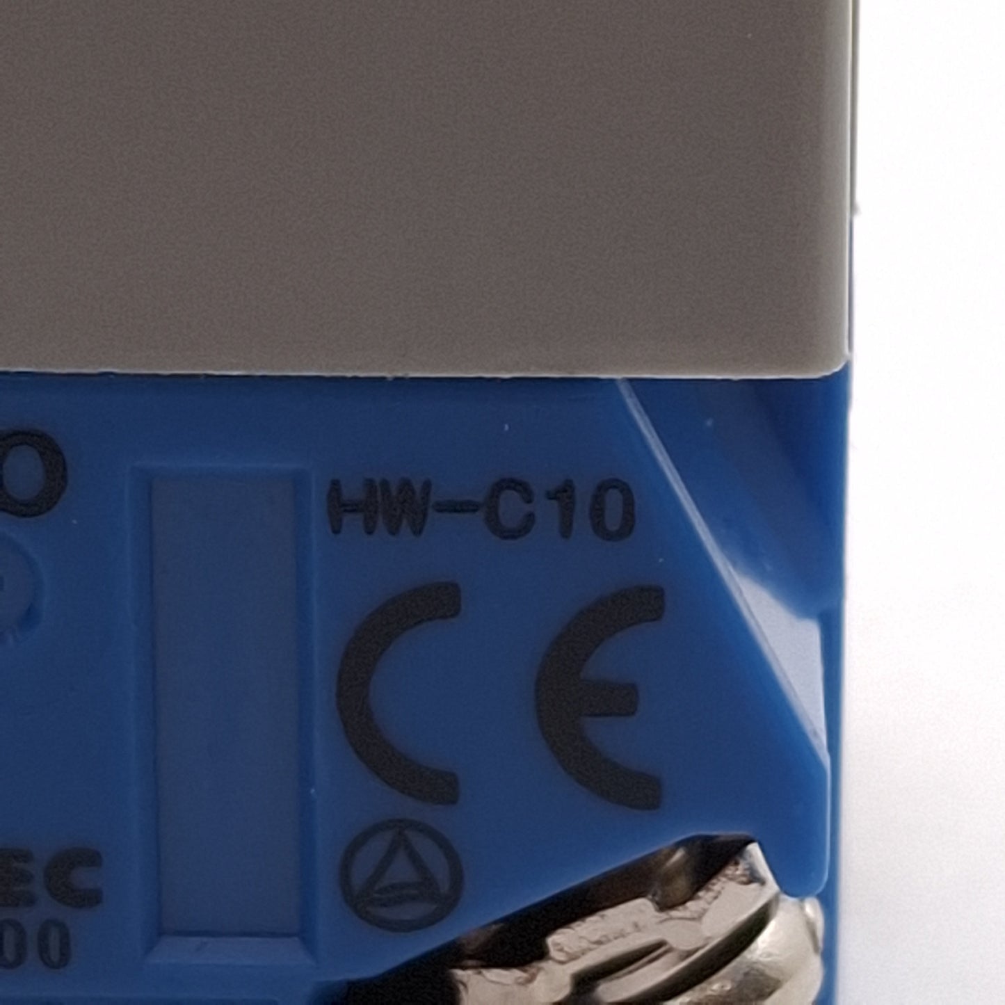 Used Idec ALW29910D-S-24V Illuminated Blue Momentary Pushbutton, ø22mm, 1NO, HW-C10