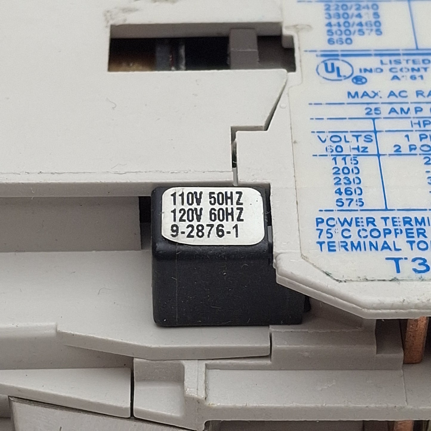 Used Cutler-Hammer CE15ENS3AB Contactor, 3-P 25A 600VAC, 110/120VAC Coil *Broken DIN*