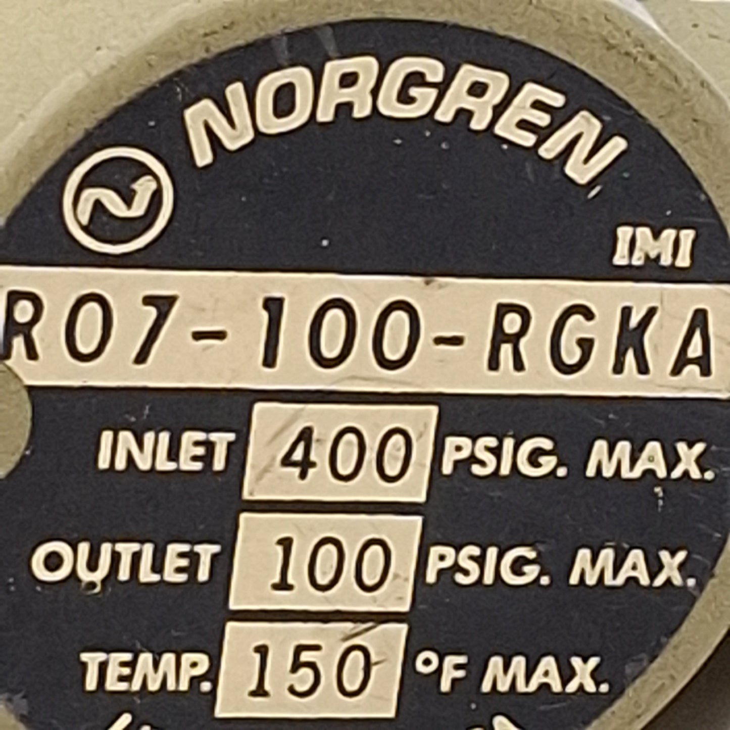Used Norgren R07-100-RGKA Pneumatic Regulator, 1/8in PTF, 400psi Max, 100psi Set