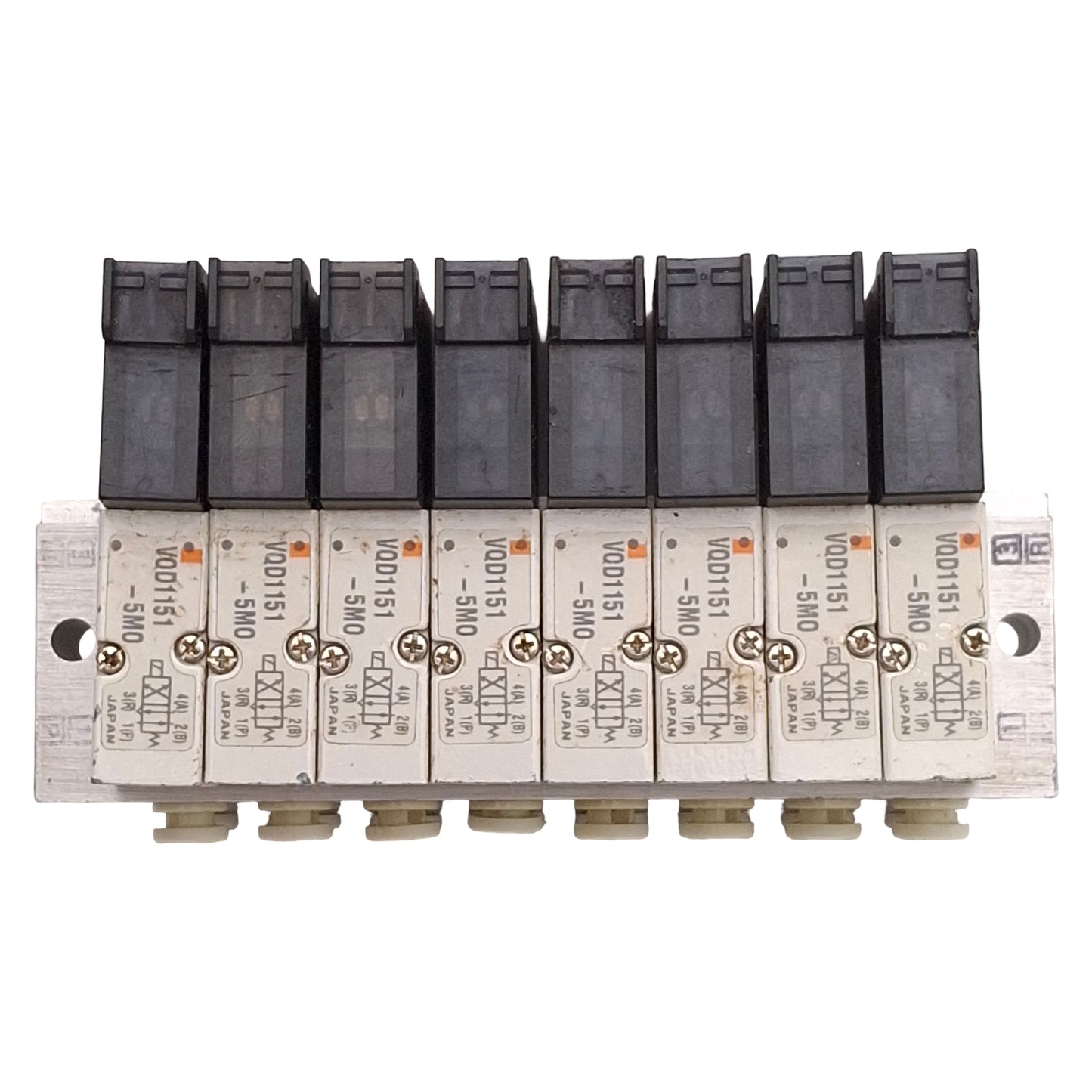 Used SMC VV4QD15-08C4 VQD1151-5MO Solenoid Manifold, 8-Station, ø4mm P2C, 24VDC Coils