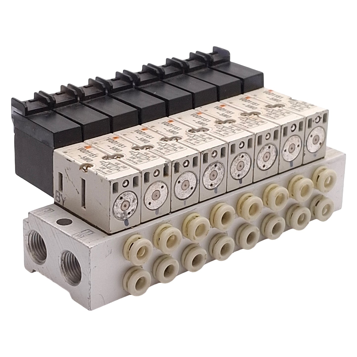 Used SMC VV4QD15-08C4 VQD1151-5MO Solenoid Manifold, 8-Station, ø4mm P2C, 24VDC Coils