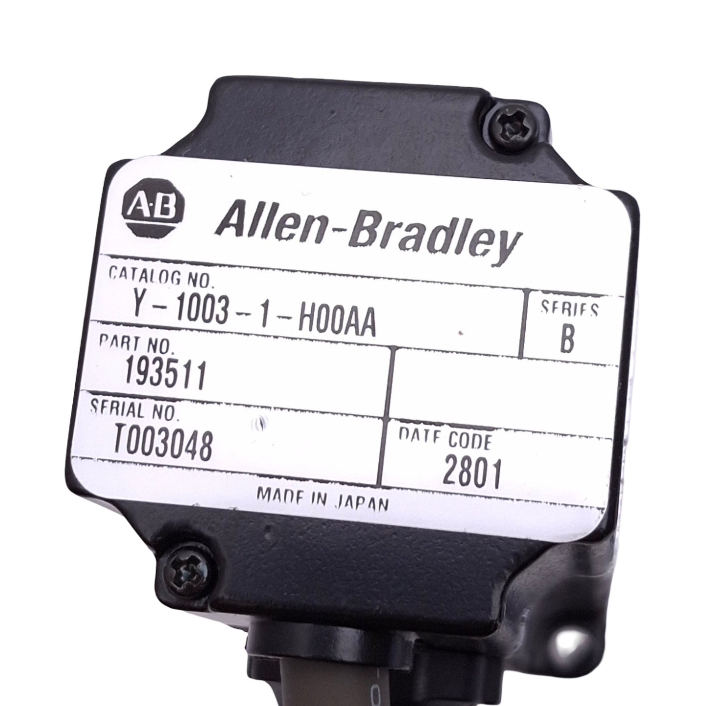 New Allen Bradley Y-1003-1-H00AA Brushless Servo Motor, 3ph 115VAC, 4500rpm Max