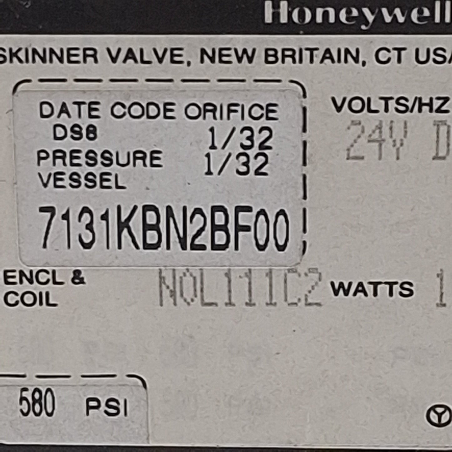 Used Honeywell 7131KBN2BF00 Solenoid Valve, 2-Port 1/4in NPT, 580psi Max, 24VDC Coil
