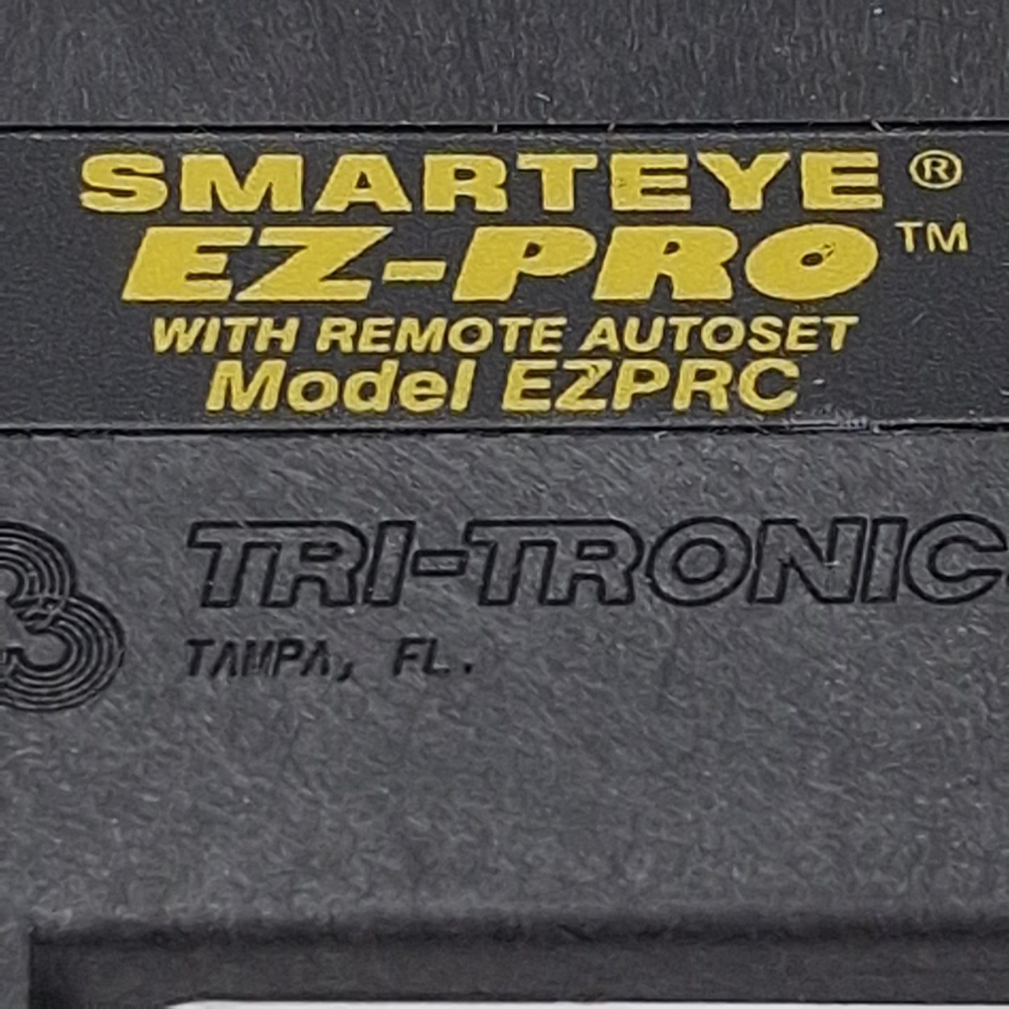Used Tri-Tronics EZPRC SMARTEYE EZ-PRO Sensor, NPN/PNP, 10-30VDC, 5-Pin M12, DIN Rail