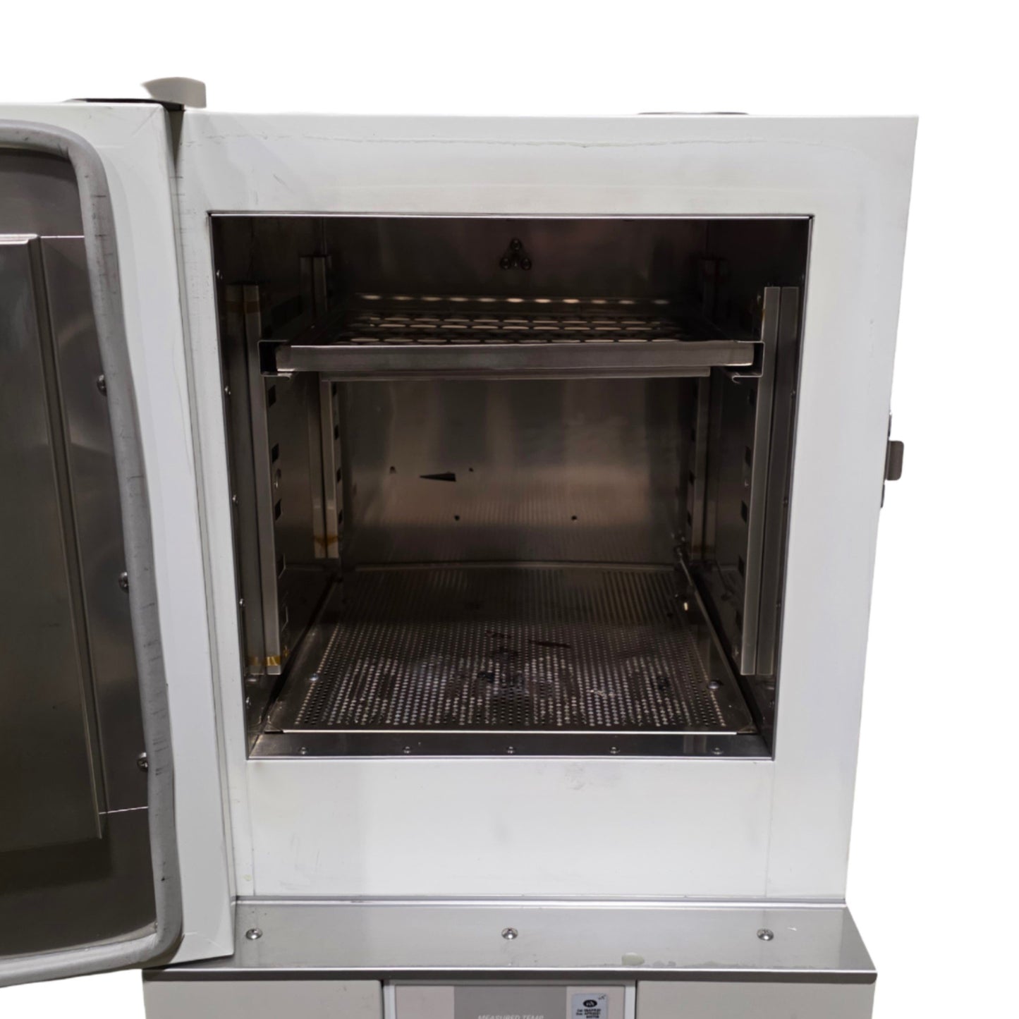 Used Yamato DX302C Natural Convection Benchtop Oven 28L, Amb+5°C To 300°C, 115VAC 9A