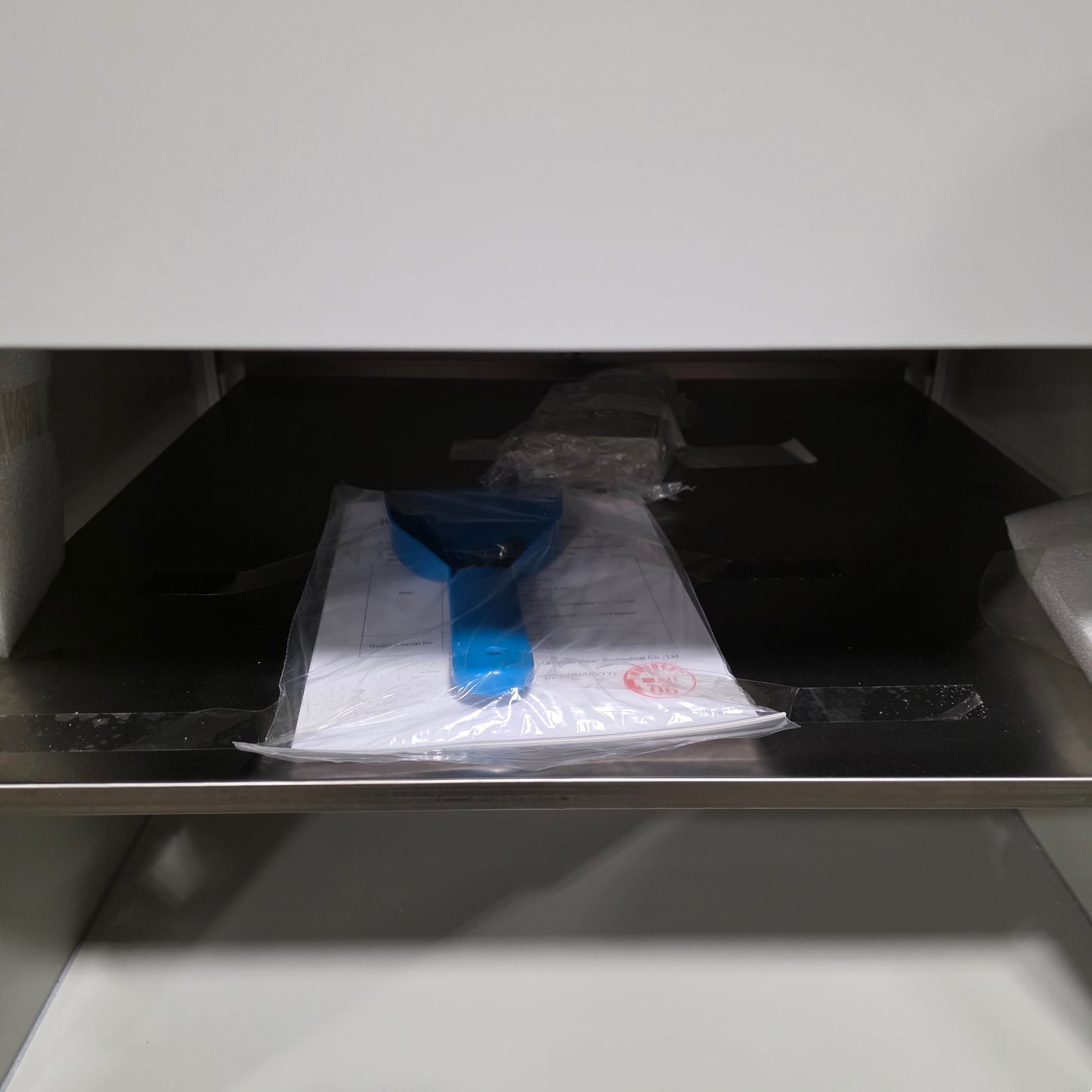 New – Open box Haier Biomedical DW-30L818BP Upright Deep Freezer 28CuFt -30°C To -10°C 100-230V