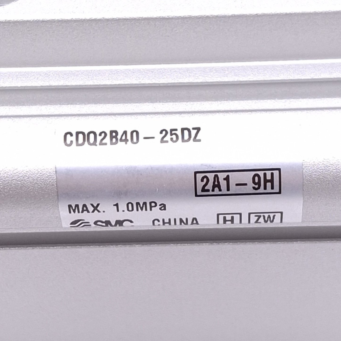 New SMC CDQ2B40-25DZ Compact Cylinder, 40mm Bore, 25mm Stroke, Rc 1/8in, 1.0MPa