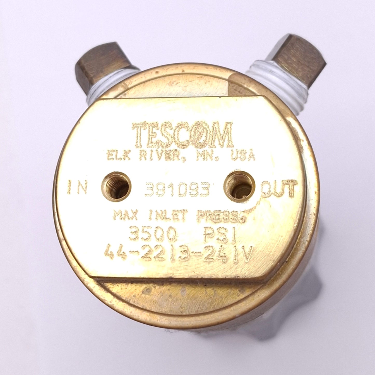 Used Tescom 44-2213-241V Pressure Regulator, 0-250psi Set, 3500psi Max In, 1/4in NPT